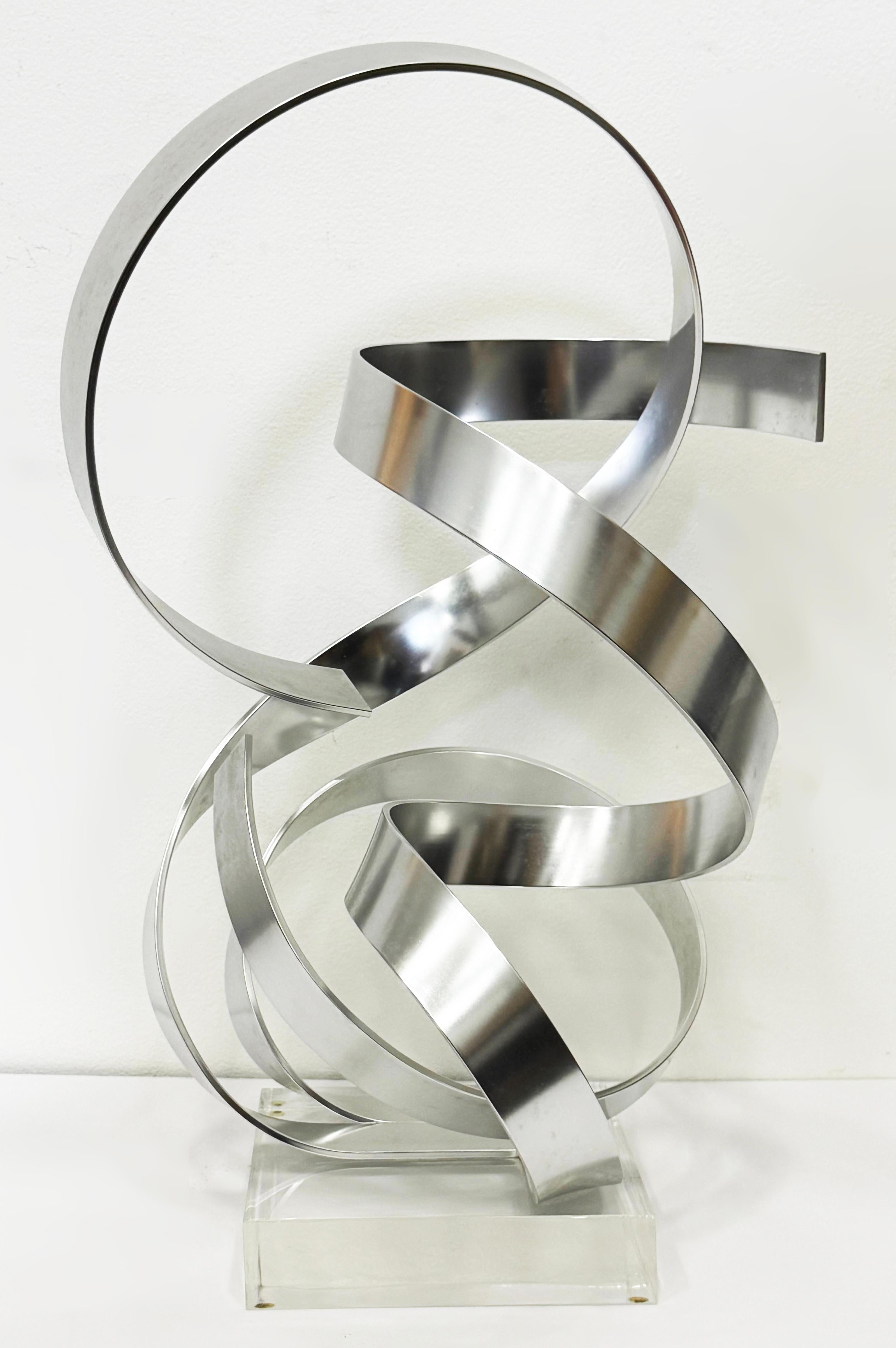 Hand-Crafted Dan Murphy 1985 Abstract Ribbon Sculpture on a Lucite Base For Sale