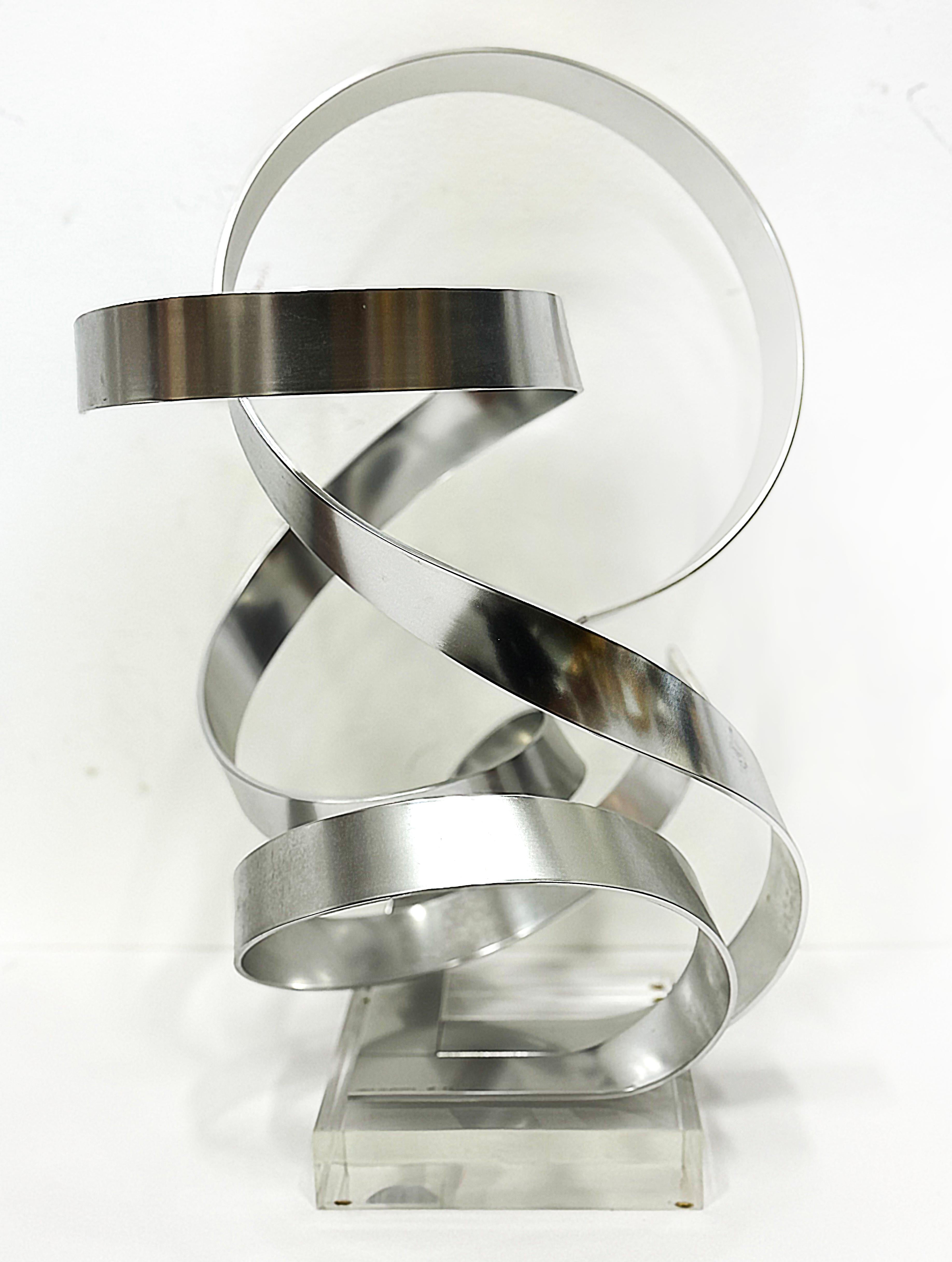 Modern Dan Murphy 1985 Abstract Ribbon Sculpture on a Lucite Base For Sale
