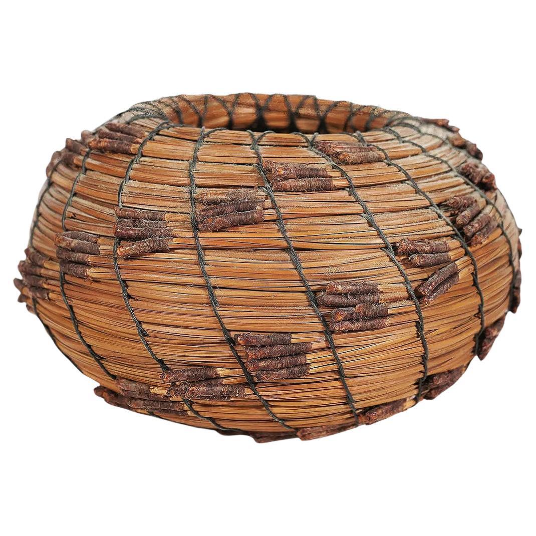 Panier à aiguilles en pin Torrey, Fran Kreynek, Attribué par Neil Prince