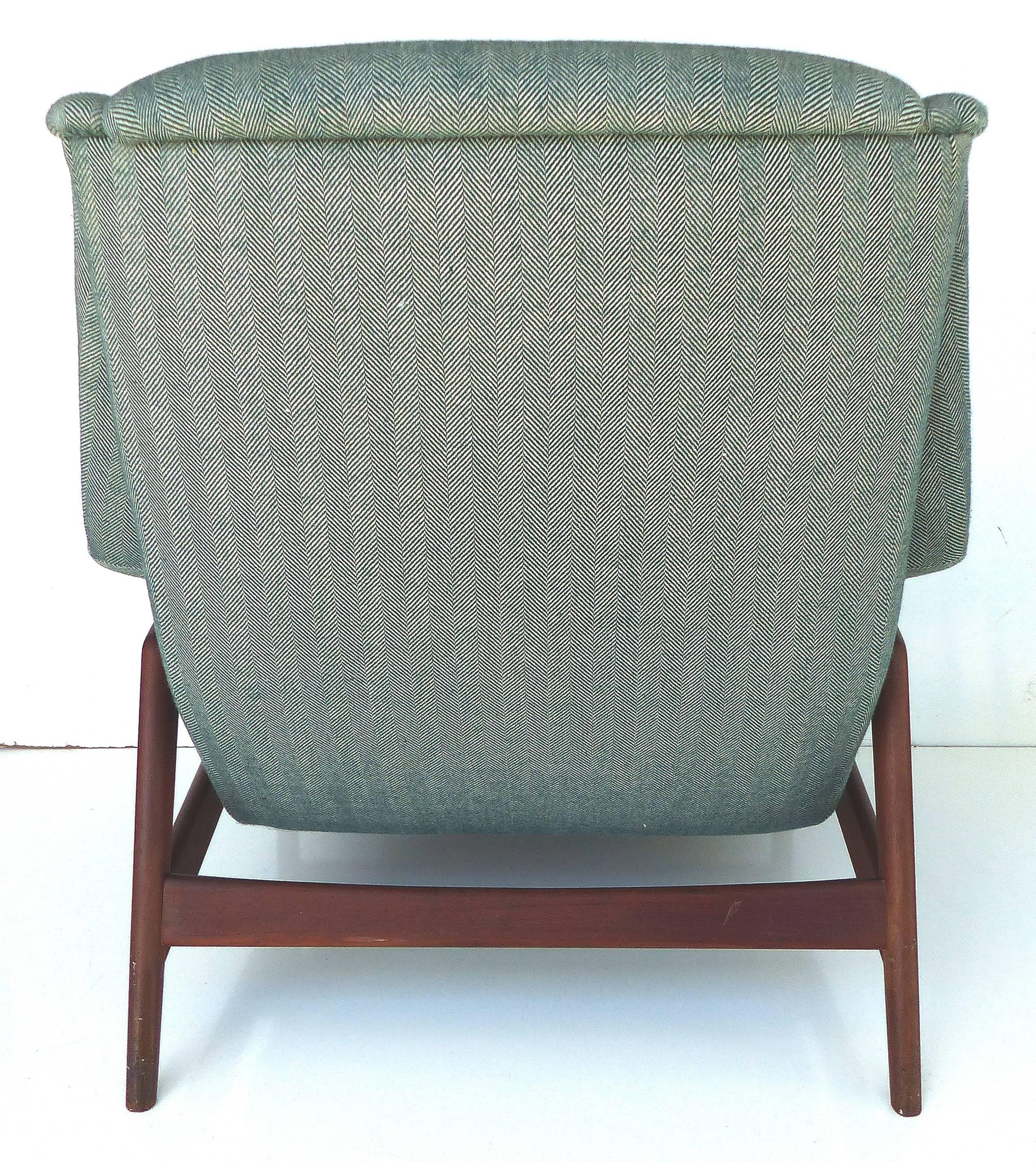 Scandinavian Modern DUX Reclining Lounge Chair and Ottoman