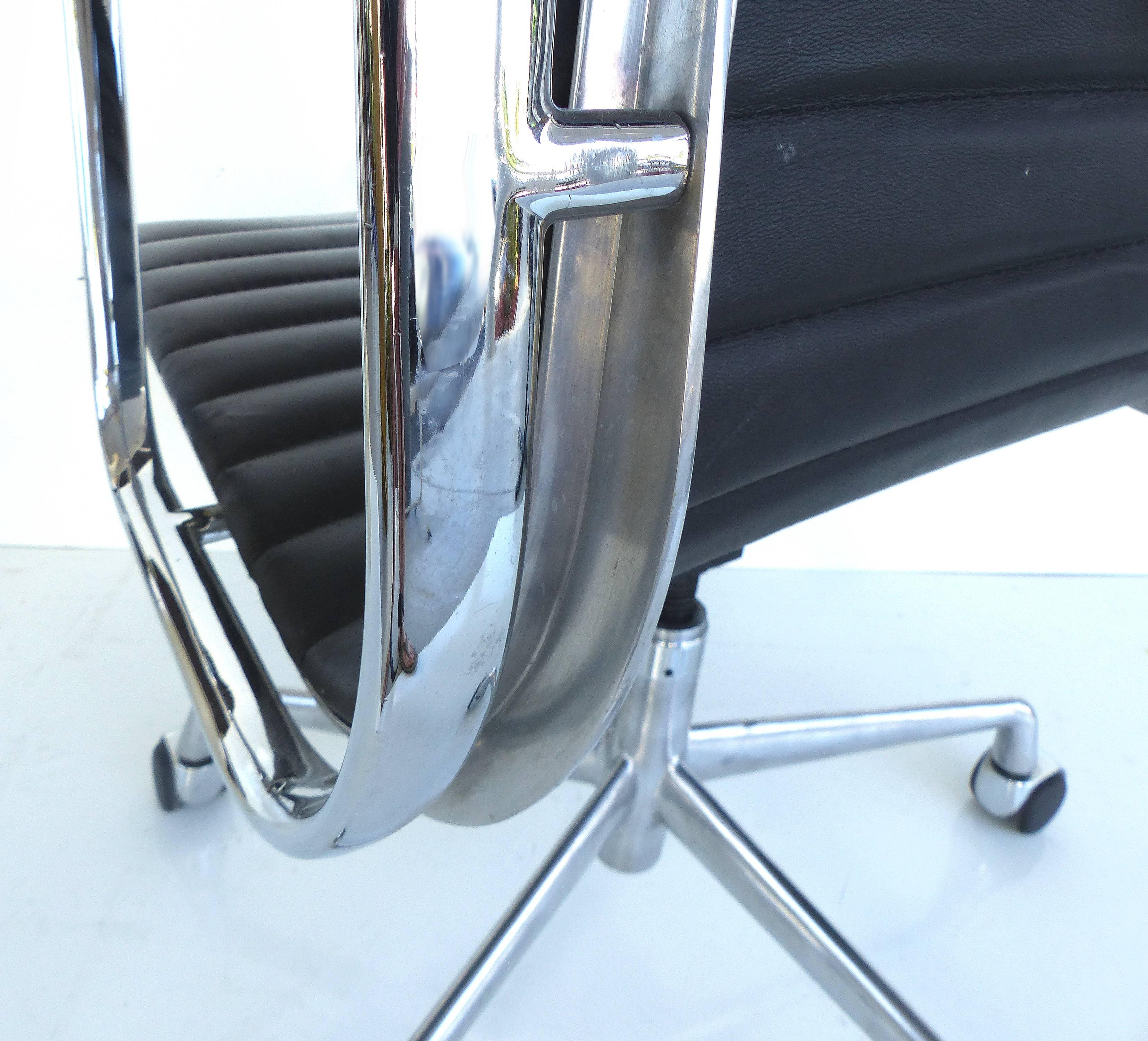 Mid-Century Modern Eames Leather Desk Chair 4