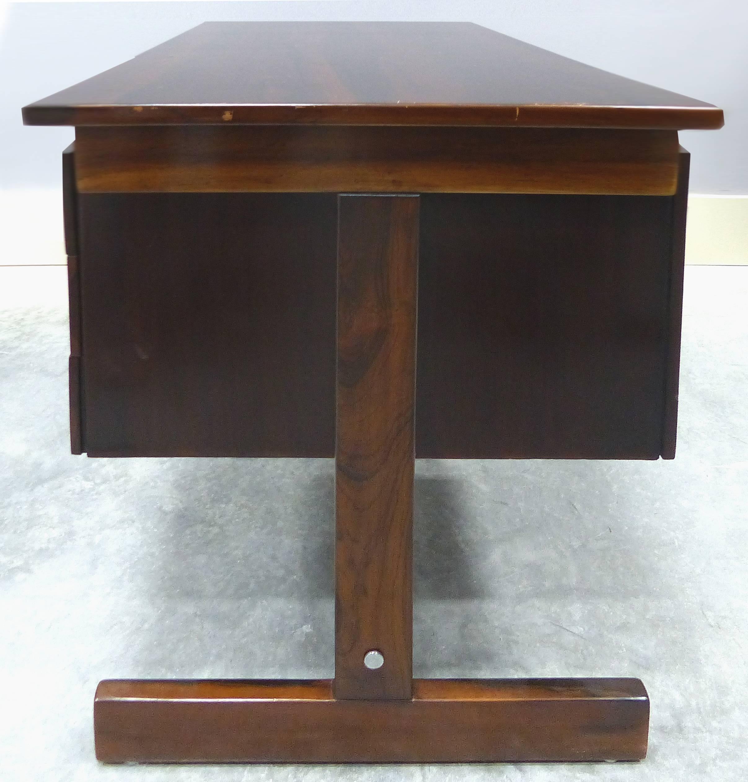 Jacaranda Desk attributed to Sergio Rodrigues, Brazil, 1950s 2