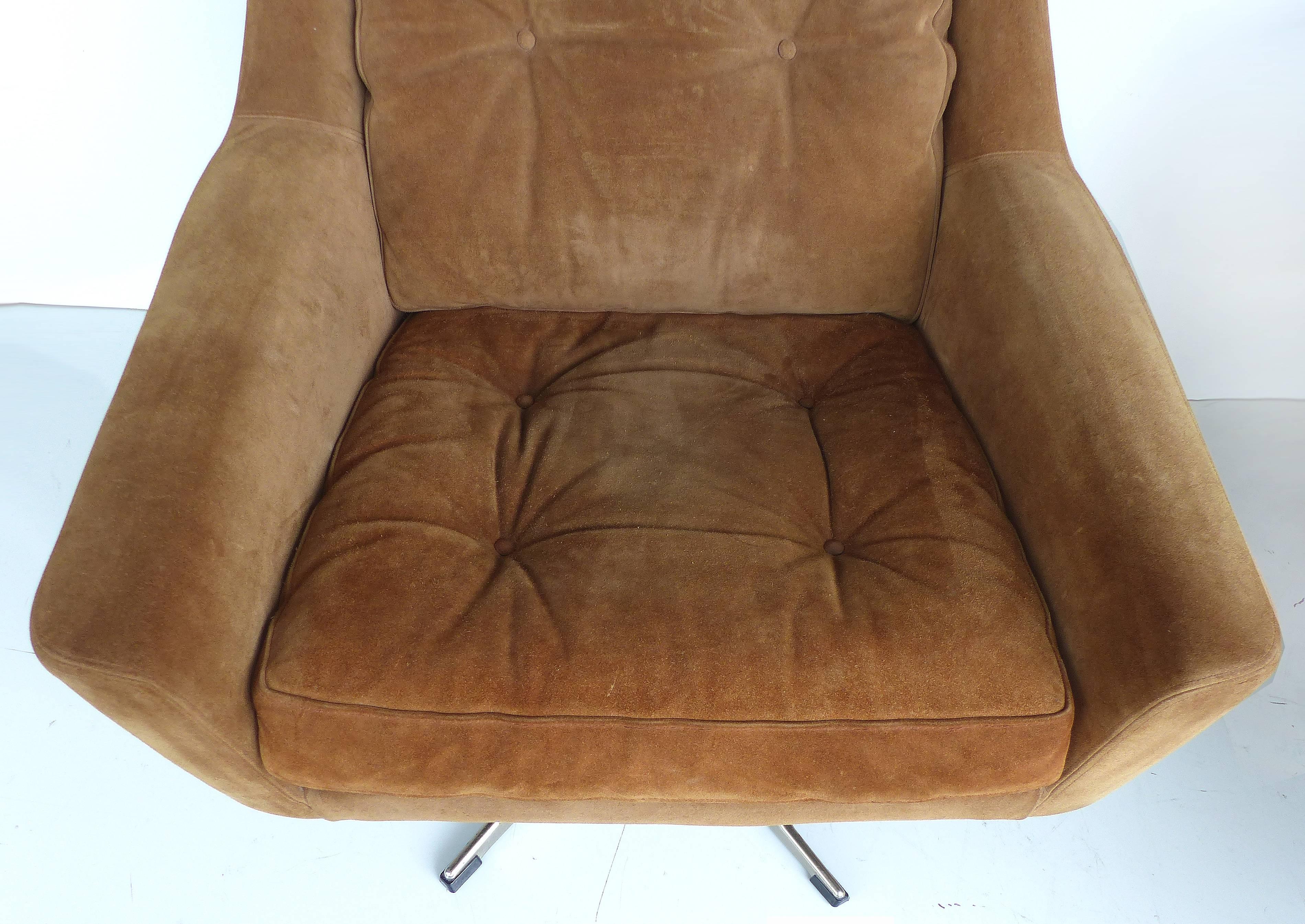 Danish Mid-Century Suede Swivel Chair with Ottomans from John Stuart 3