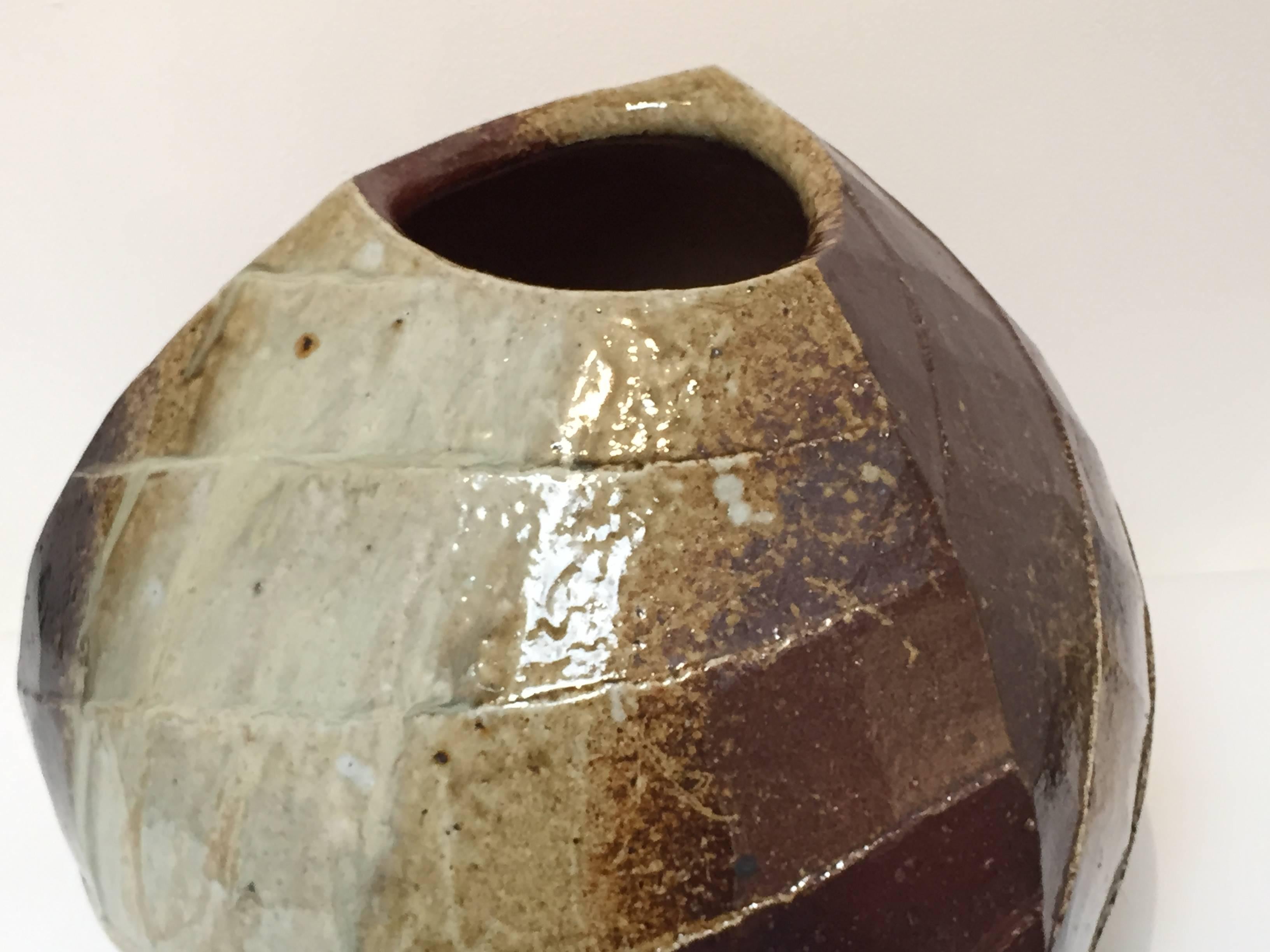 Contemporary Ceramic Jar by Nishihata Tadashi In Excellent Condition For Sale In Los Angeles, CA