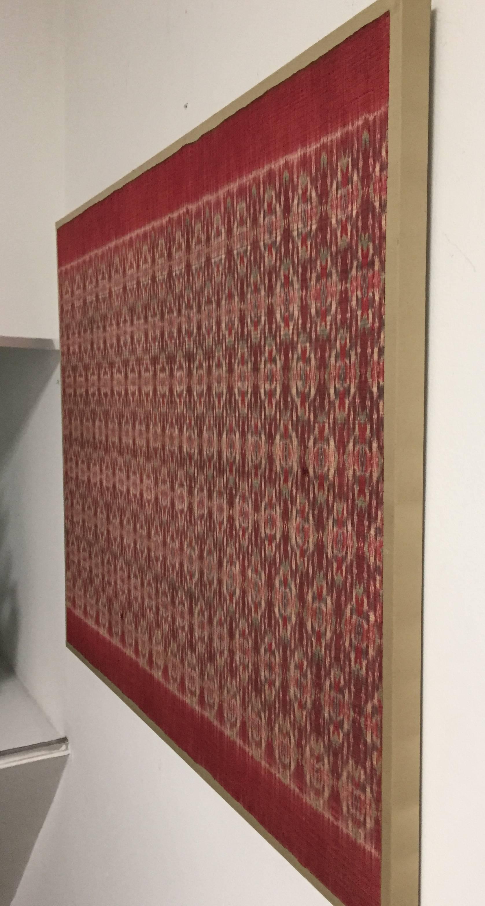 
A beautiful woven 19th century textile Ikat fragment from Indonesia.
All natural dies.
Mounted on a hard canvas backing.
*item is on sale, and will expire at end of August.
J R Richards
3107956812


