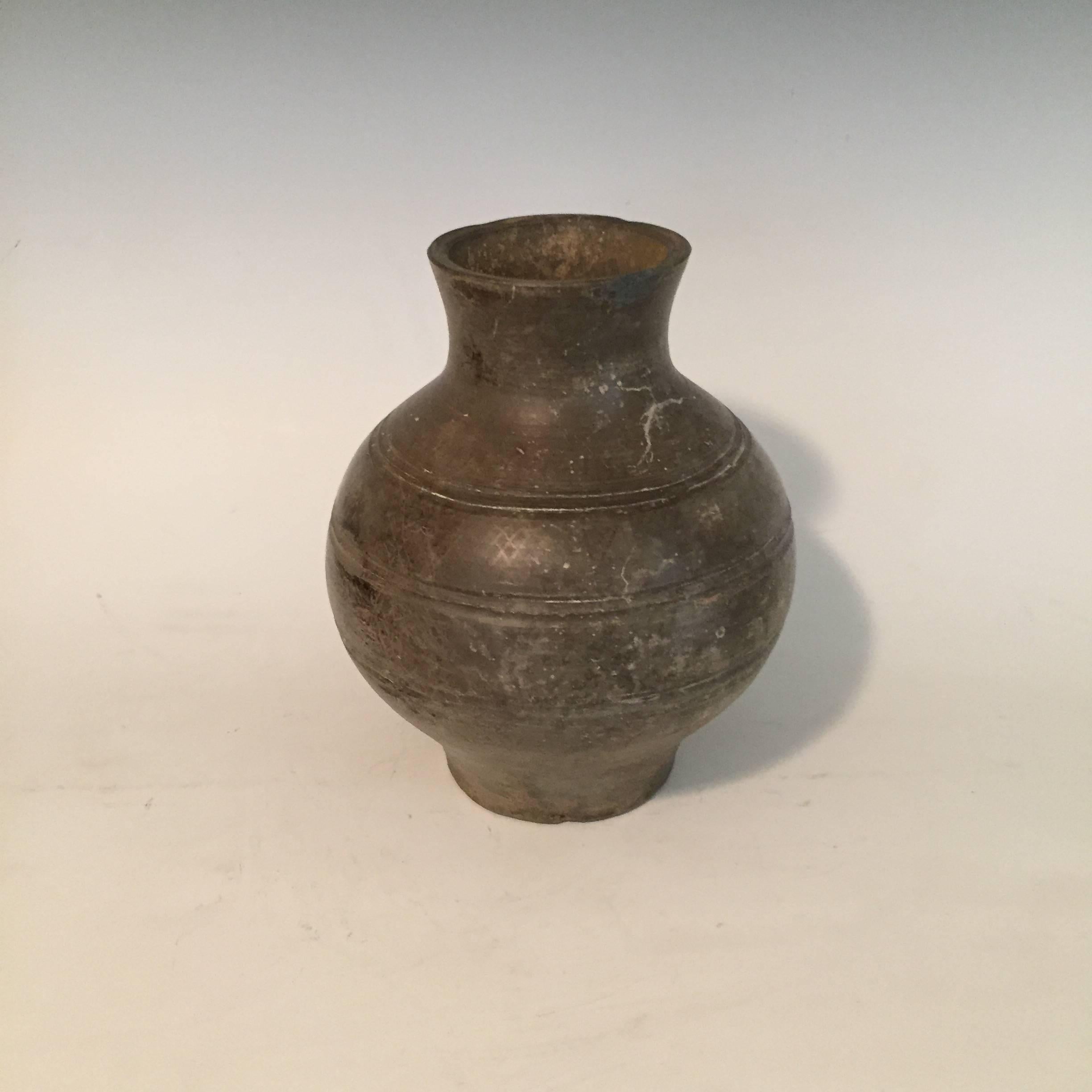 Pair of Antique Pottery Jars In Excellent Condition In Los Angeles, CA