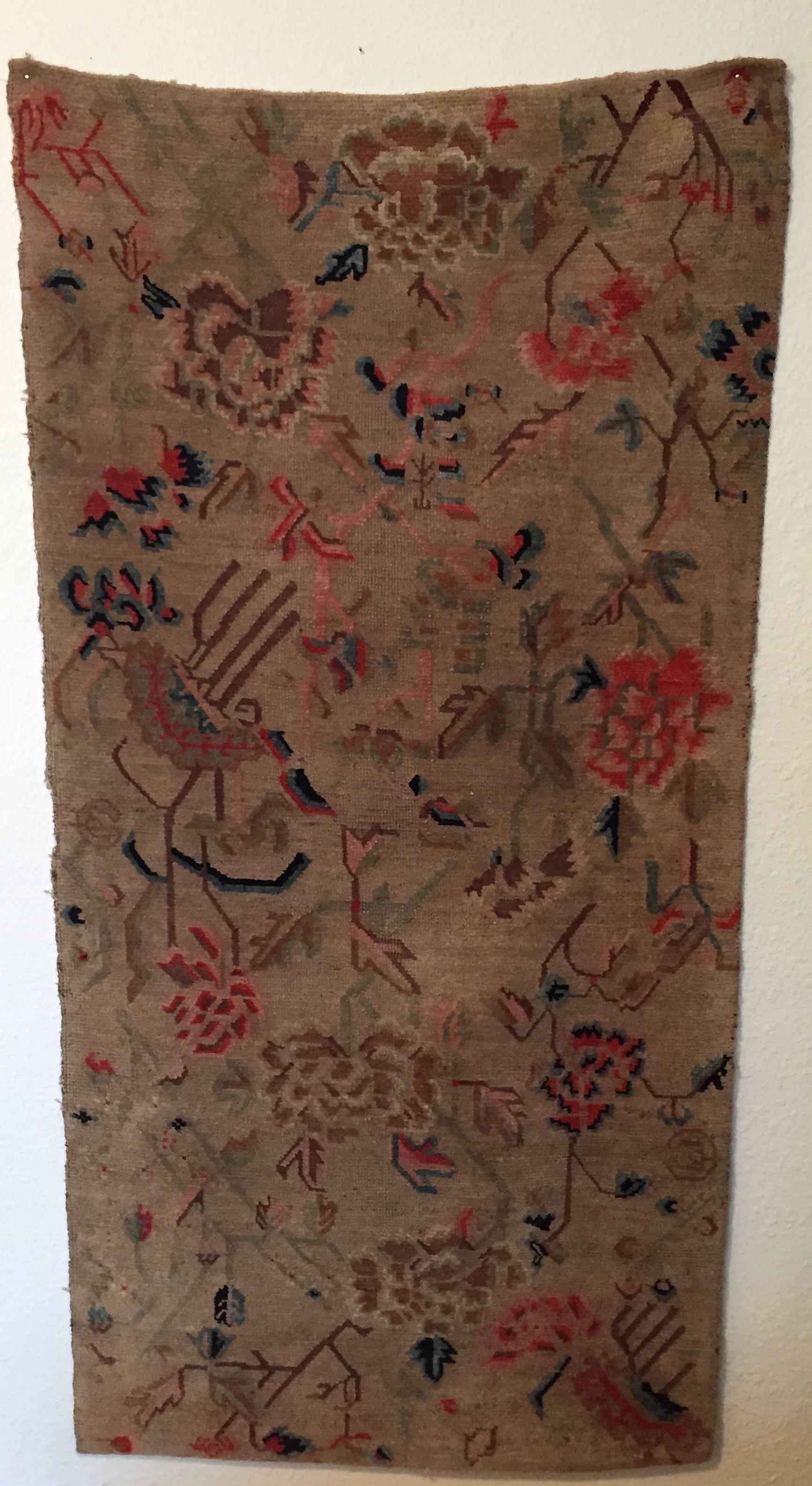 Early 20th Century Tibetan Sitting Rug For Sale 1