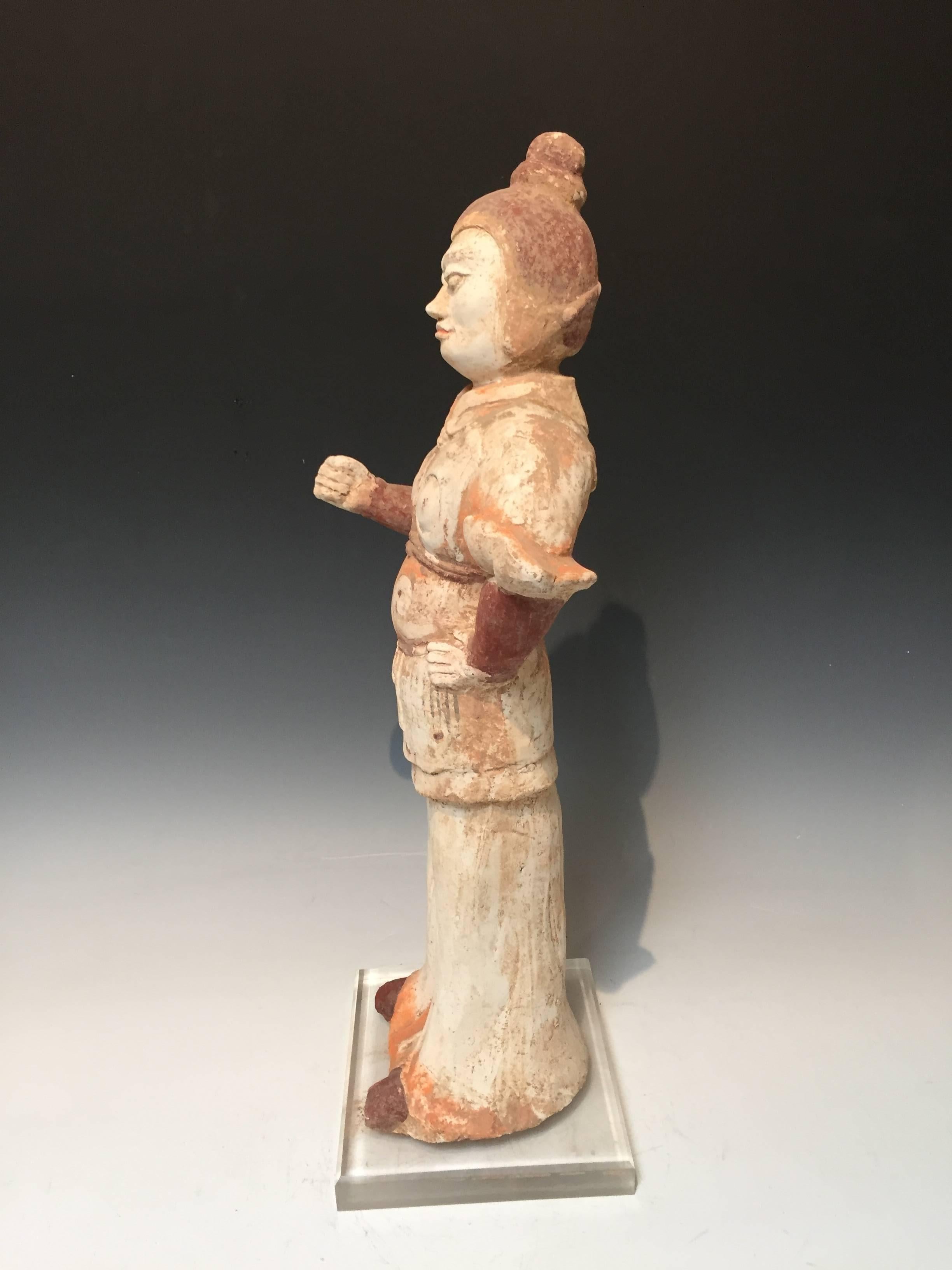 Tang Dynasty Pottery Attendant In Good Condition In Los Angeles, CA