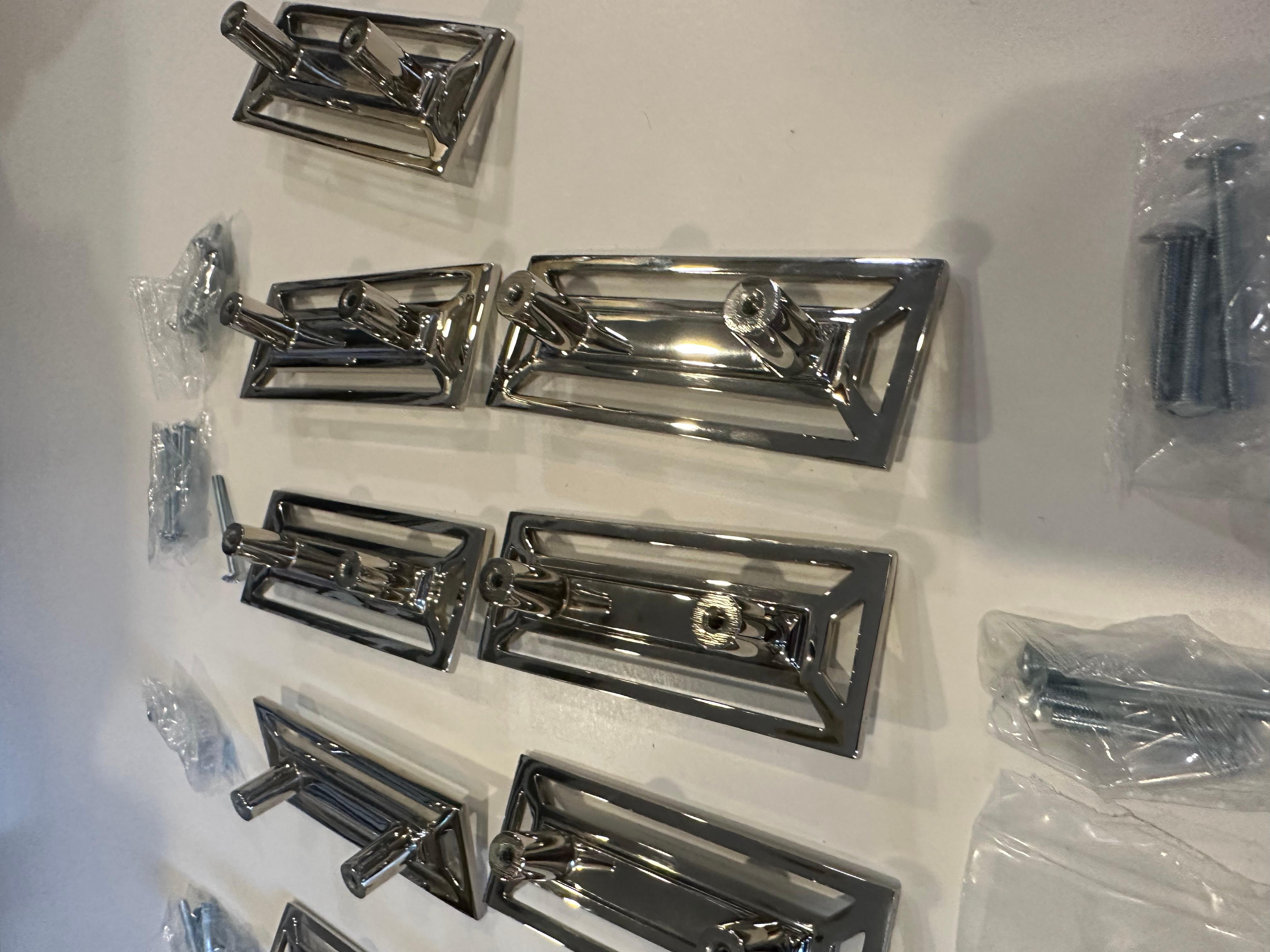 Satz McCoy Amazonit und Nickel poliert Custom Pulls (21. Jahrhundert und zeitgenössisch) im Angebot