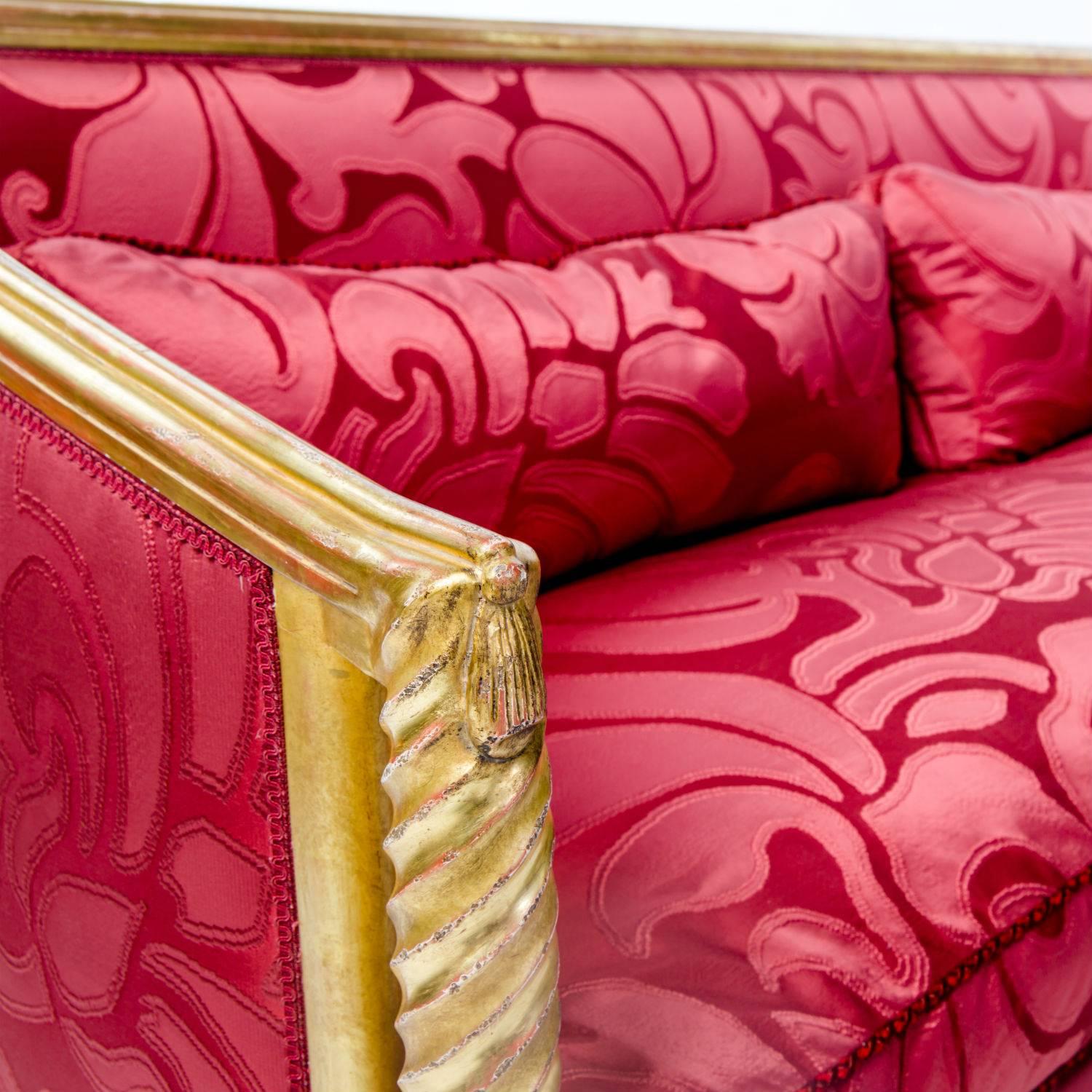 Italian 20th Century Medici Sofa in Bergamo Fabric For Sale