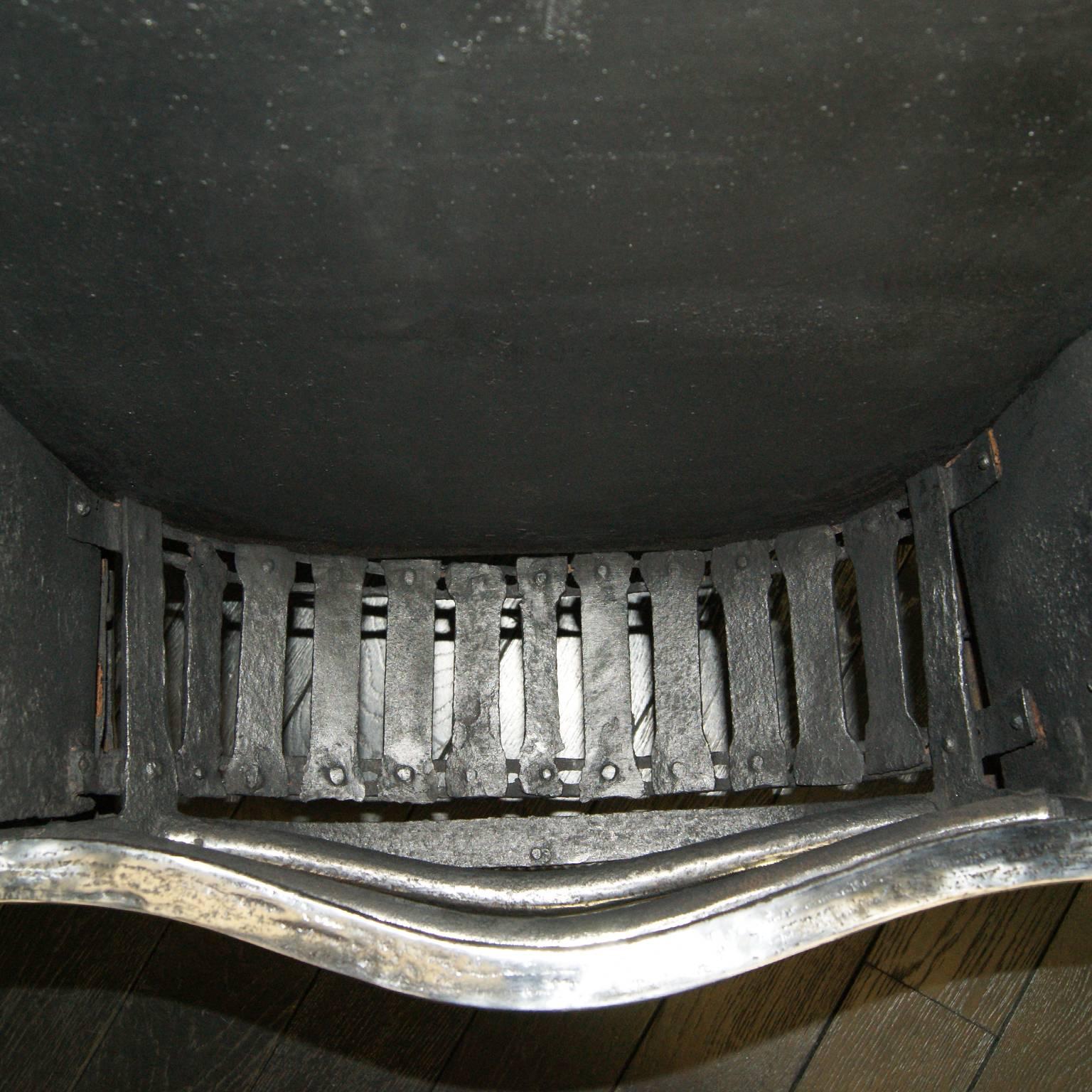Georgian 18th Century Cast and Wrought Iron Fireplace Fire Grate For Sale