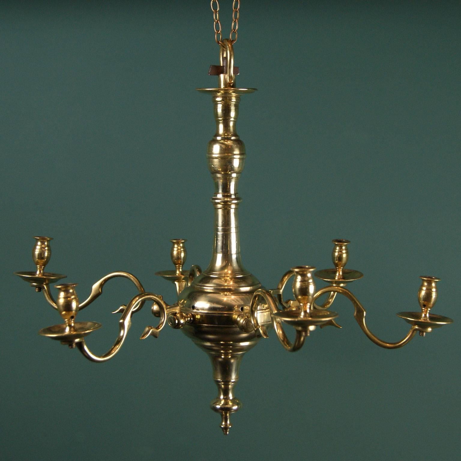 English Mid-18th Century Brass Chandelier For Sale 4