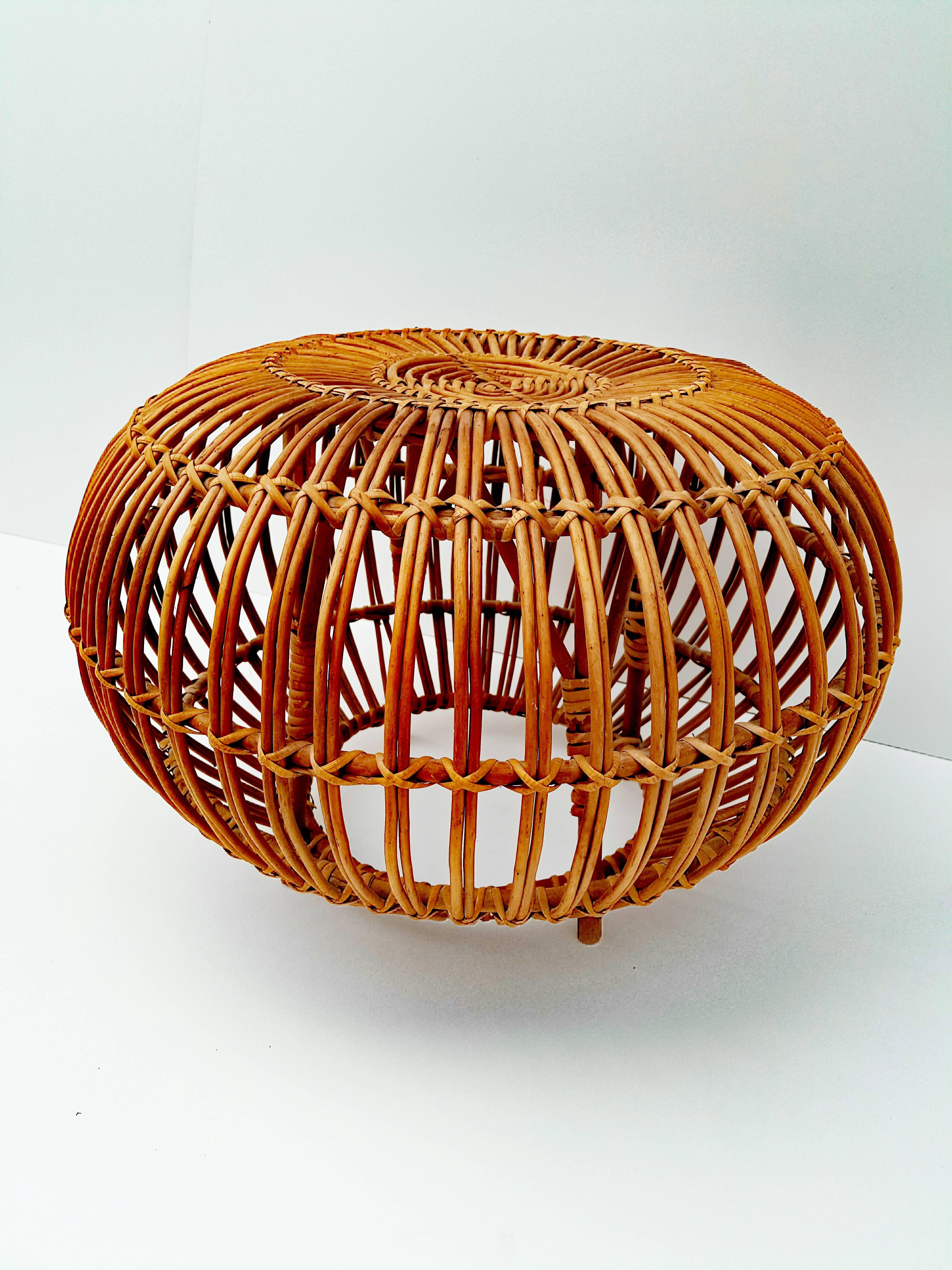 Rattan Pouf or Ottoman by Franco Albini for V. Bonacina, Italy, circa 1950 In Good Condition In L'Escala, ES