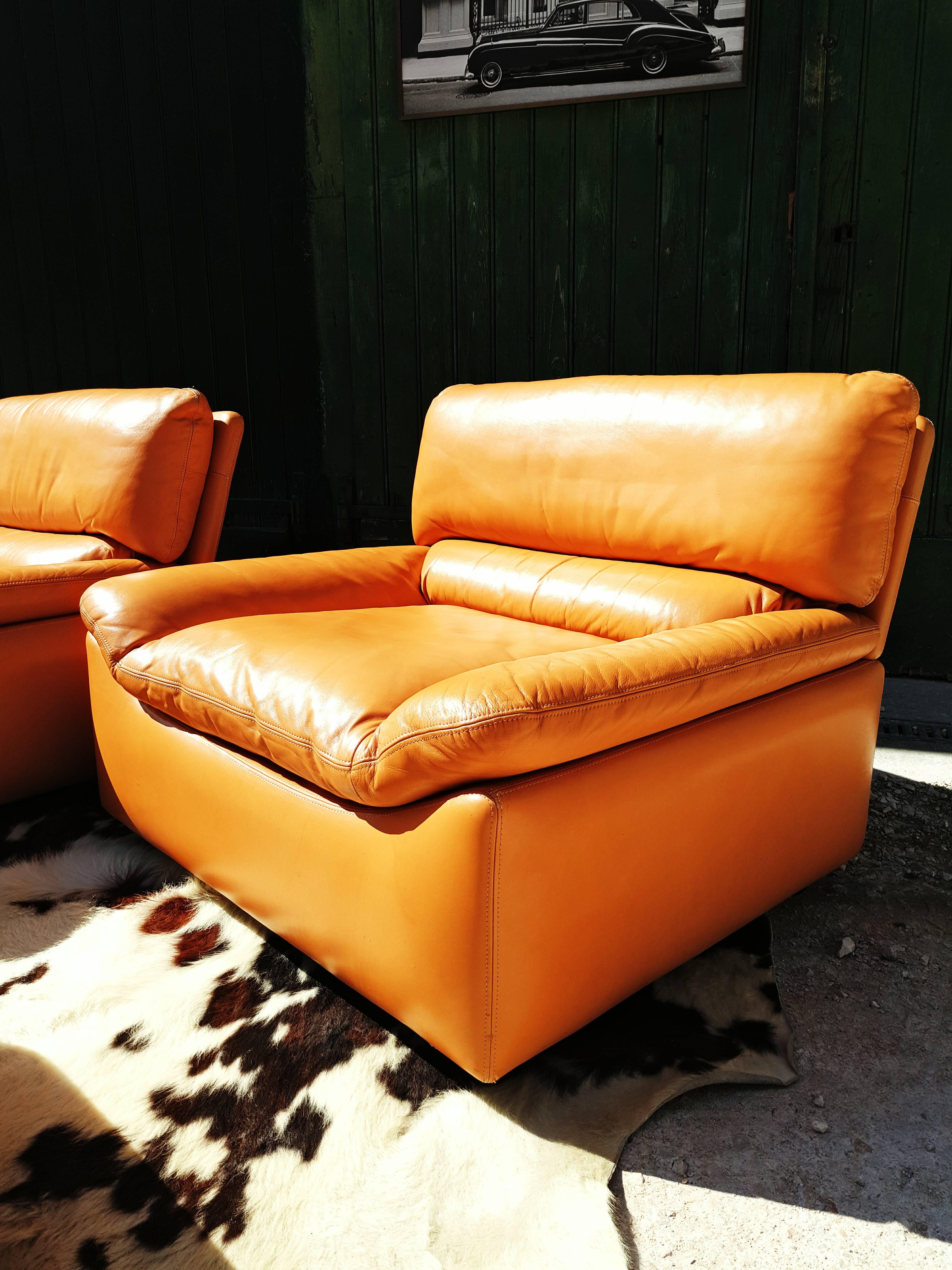 Pair of Tan Leather Lounge Chairs with Ottoman by Anita Schmidt for Durlet 1970s 1