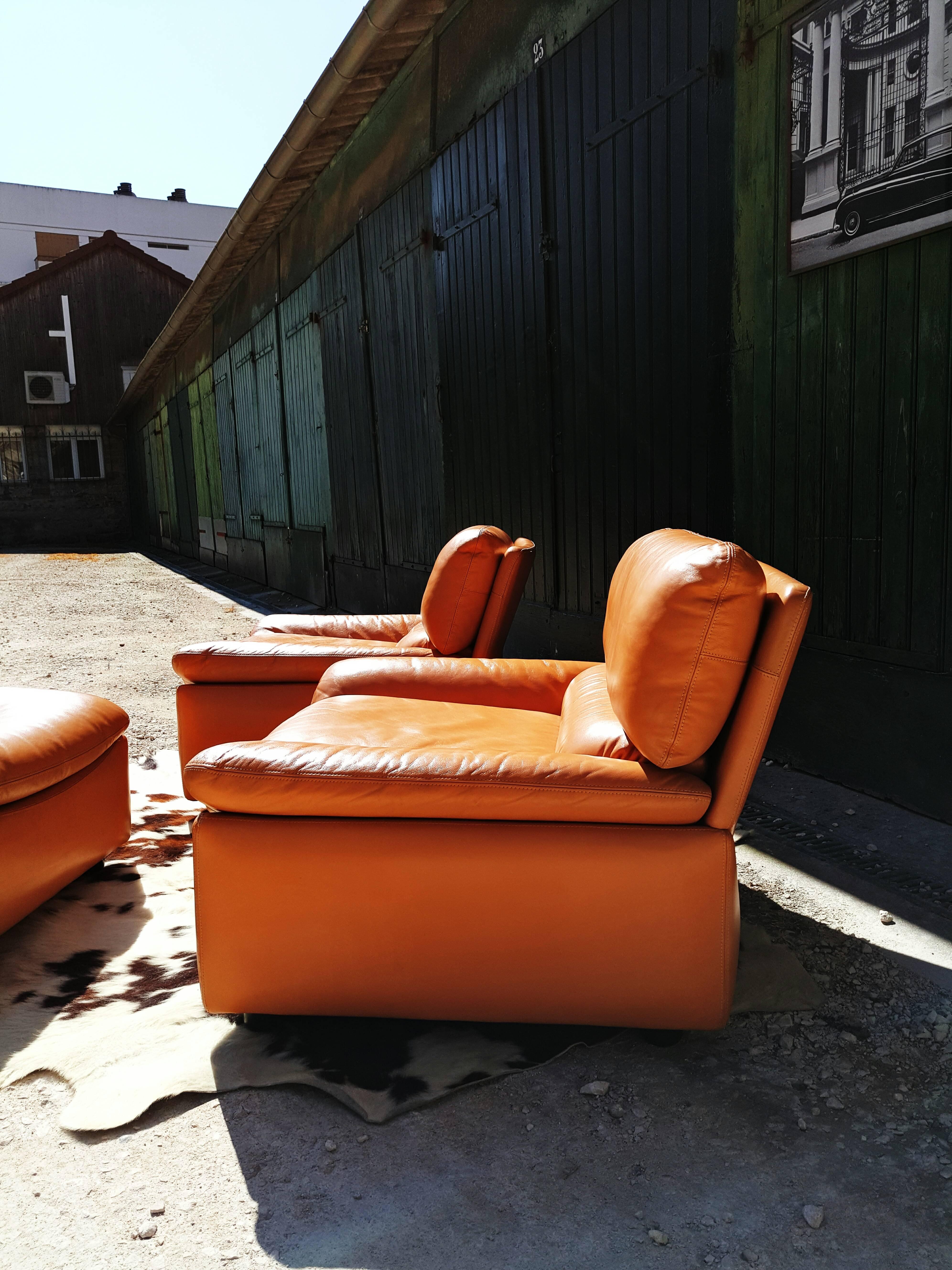 Pair of Tan Leather Lounge Chairs with Ottoman by Anita Schmidt for Durlet 1970s 2