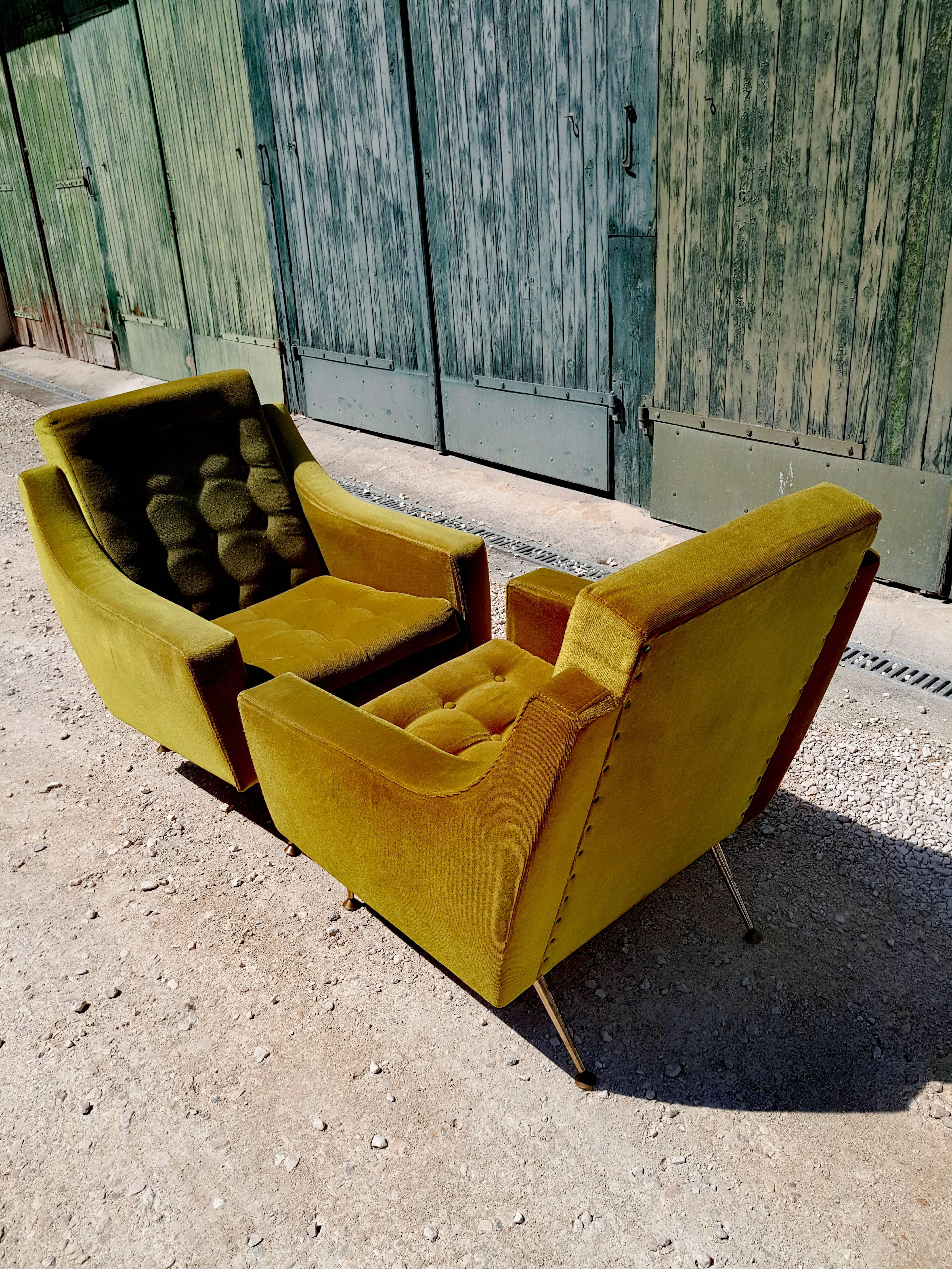 20th Century Pair of Elegant Italian Armchairs, 1960s