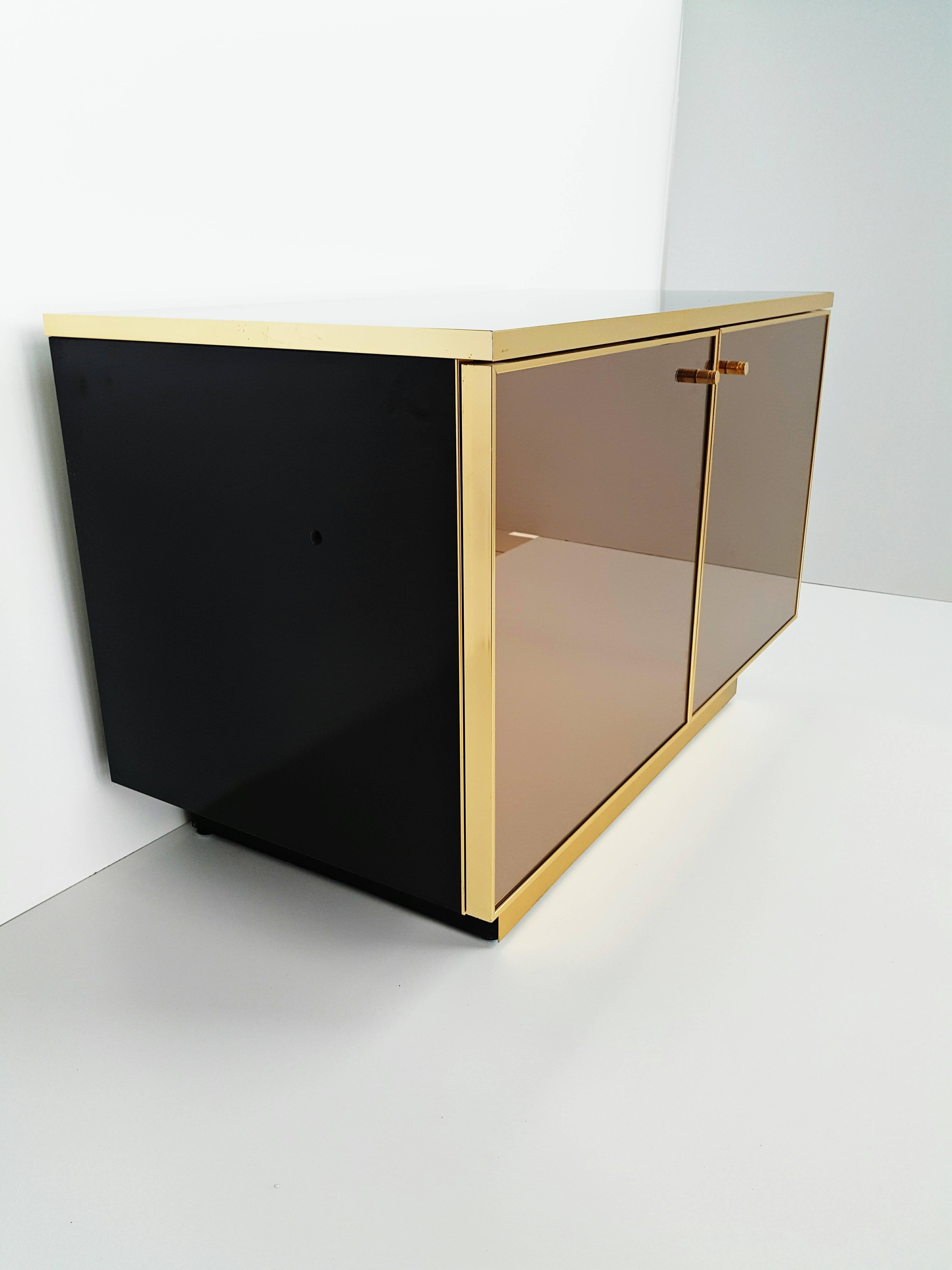 French Brass and Mirror Cabinet by Roche Bobois, 1970s 2