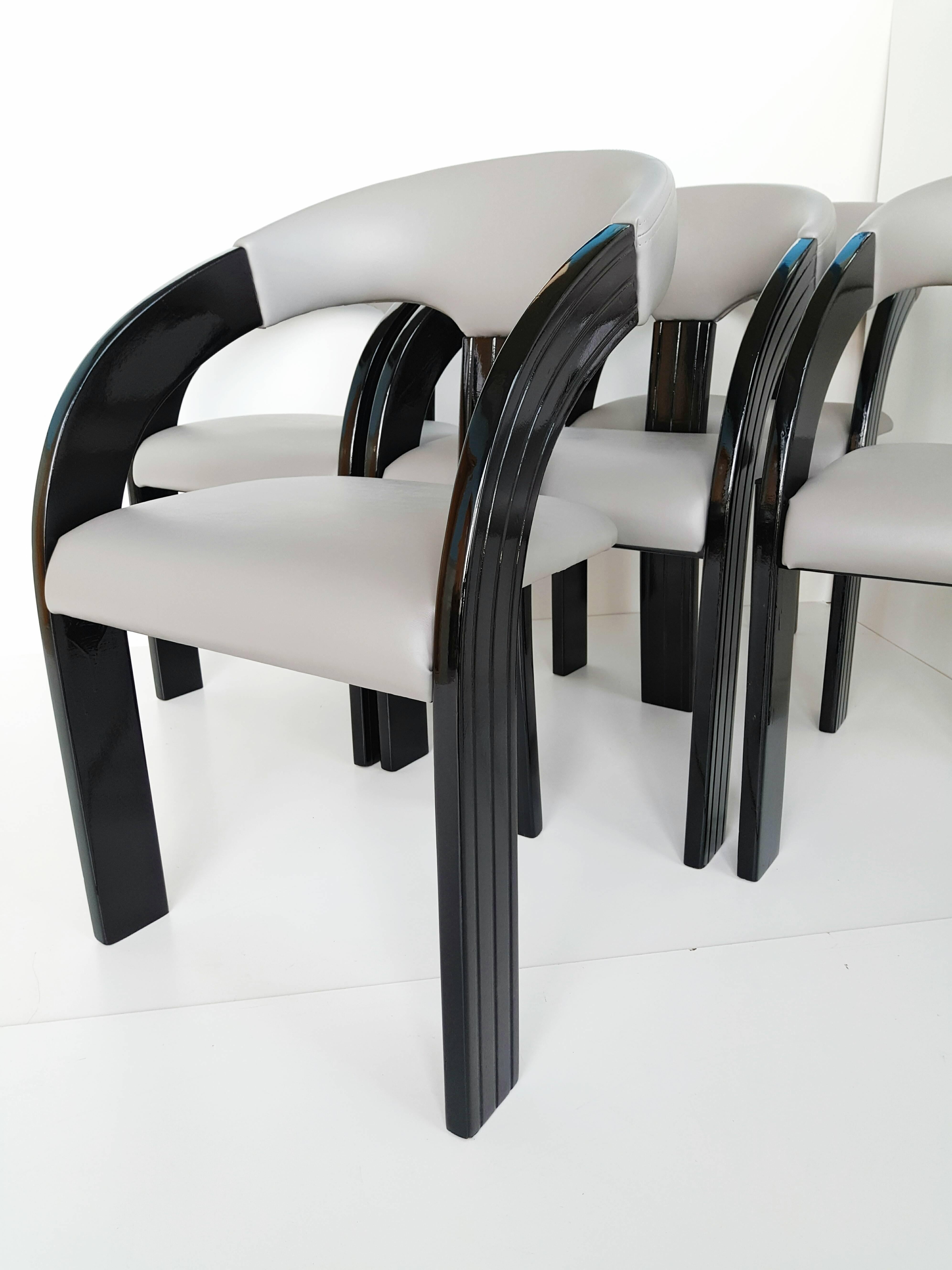 Set of Black Lacquered Armchairs, 1960s In Excellent Condition For Sale In L'Escala, ES