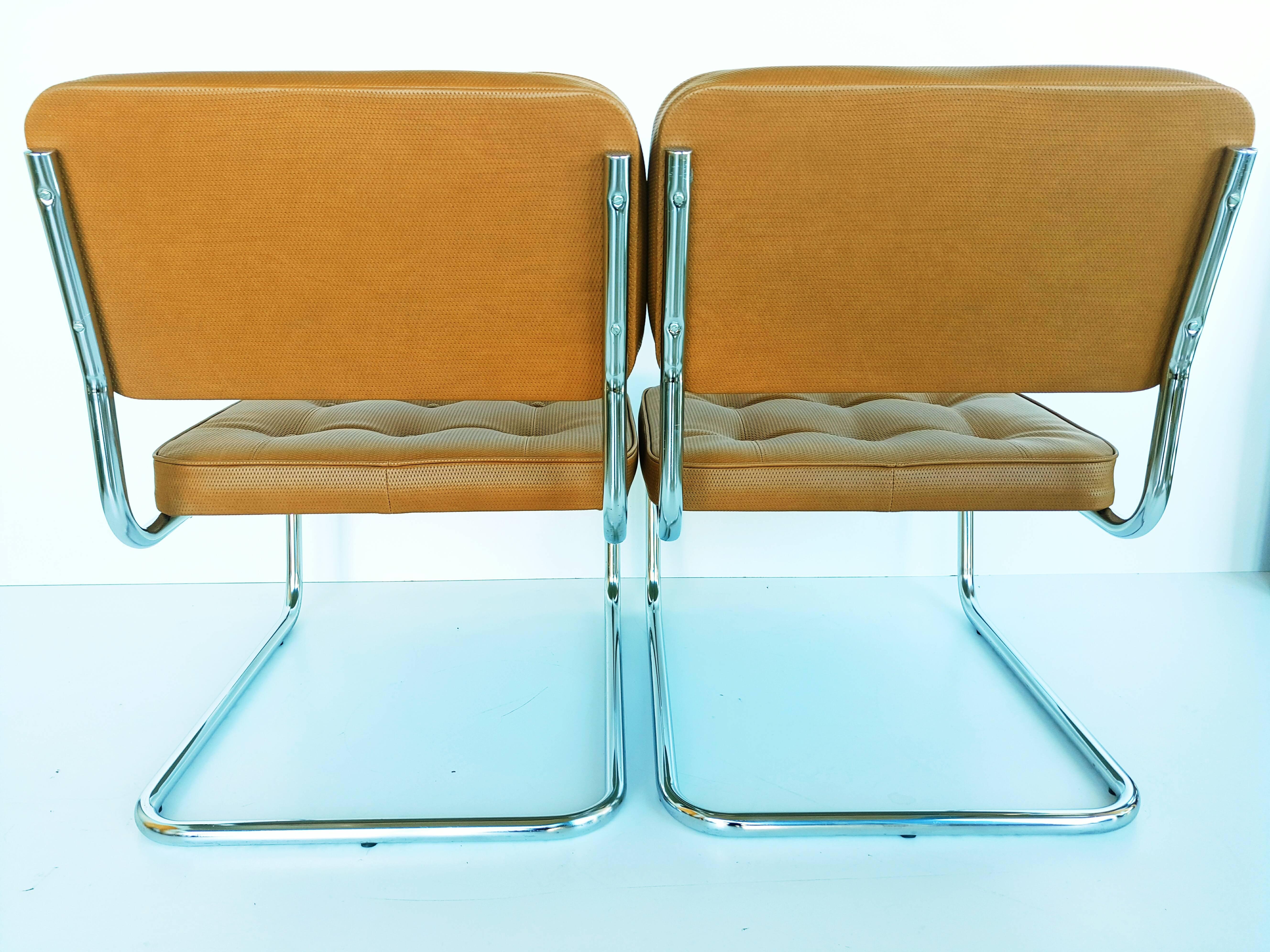 Pair of Tan Mb-Tex Lounge Chairs, circa 1970 For Sale 1