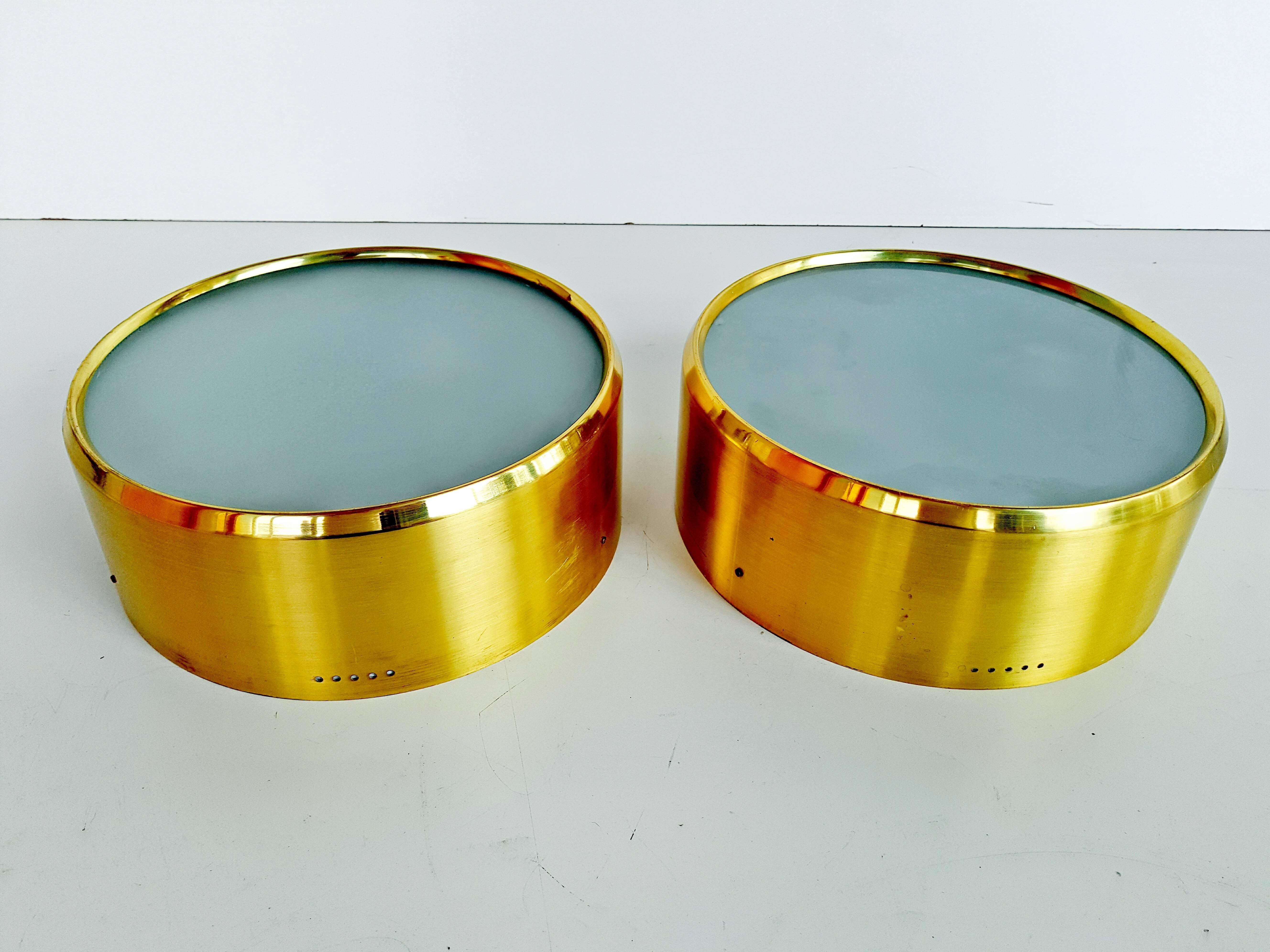 Rare Pair of Brass and Glass Ceiling/Wall Lights by Stilnovo, 1960s In Excellent Condition For Sale In L'Escala, ES