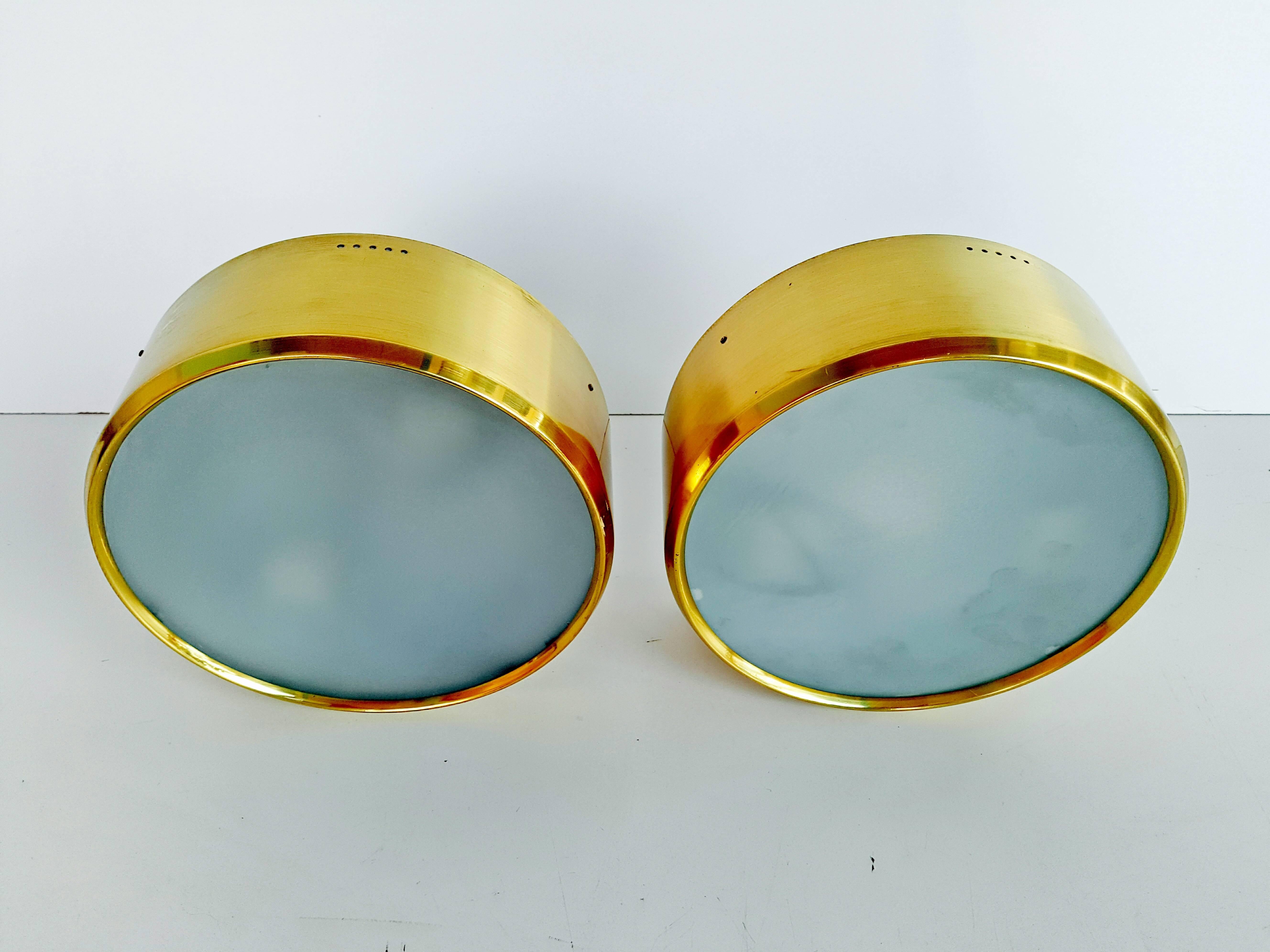 Rare Pair of Brass and Glass Ceiling/Wall Lights by Stilnovo, 1960s For Sale 5