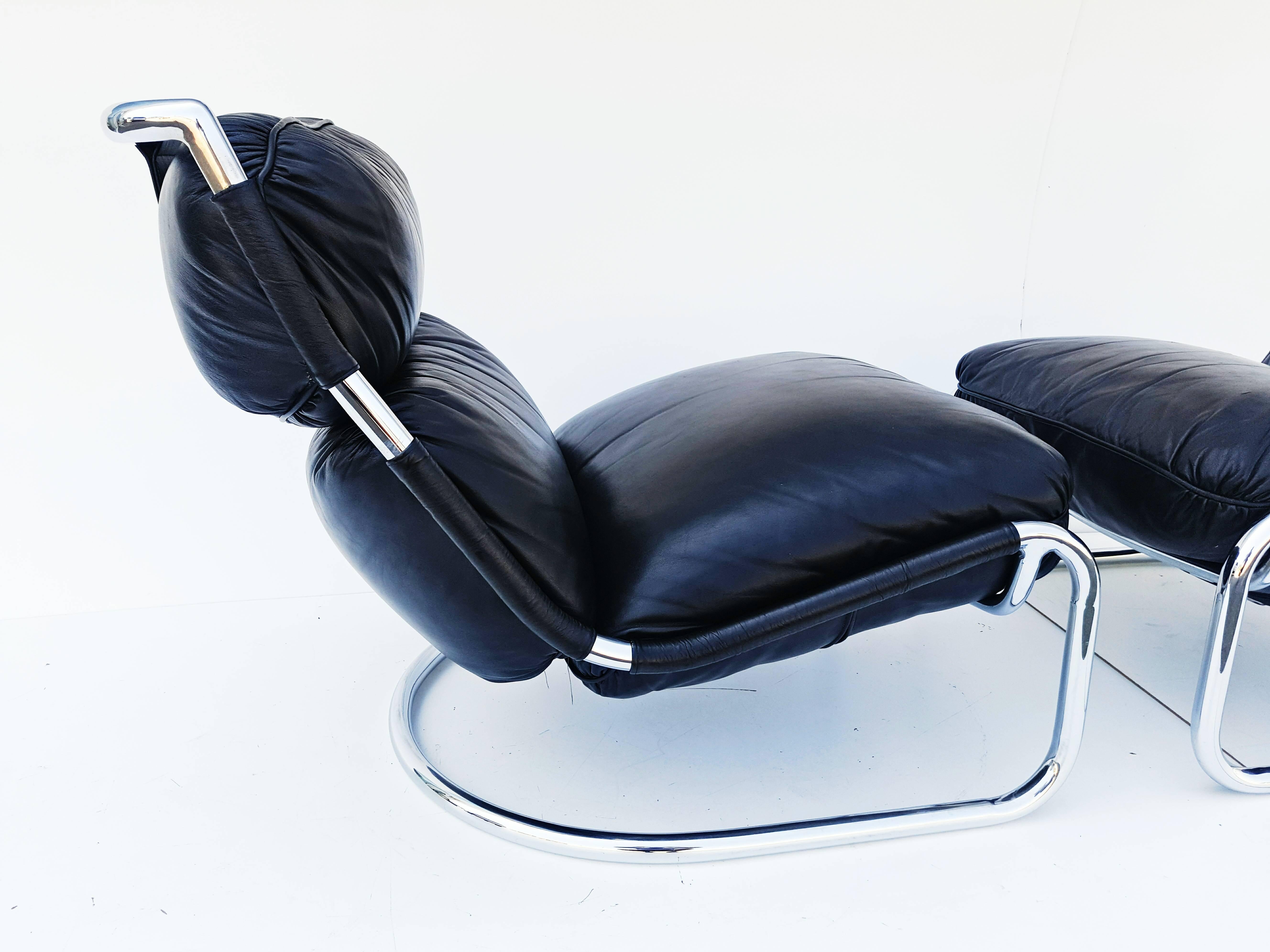 20th Century Pair of Italian Leather Lounge Chair, 1970s