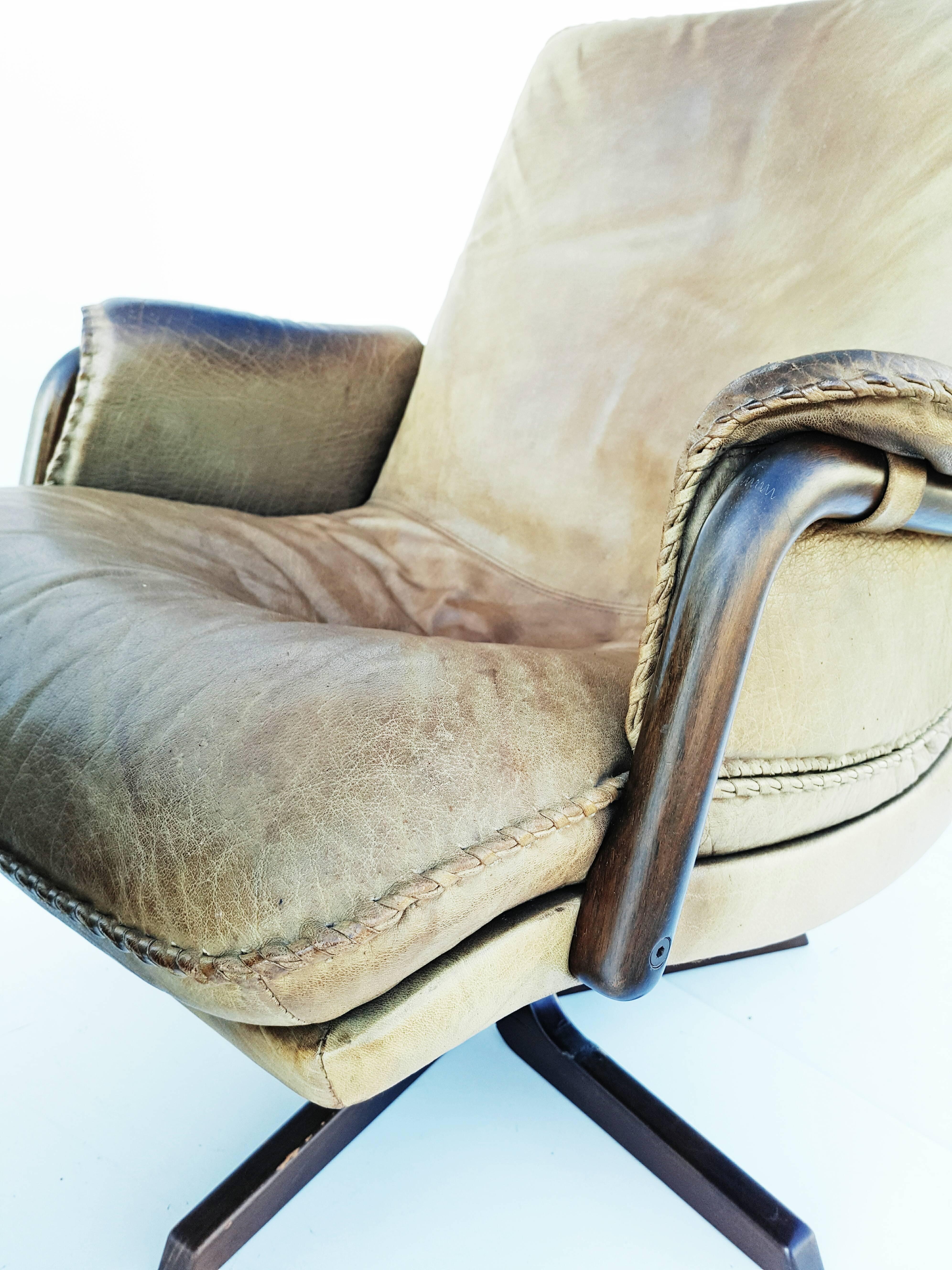 Pair of Mid-Century Danish Leather Swivel Armchairs 1