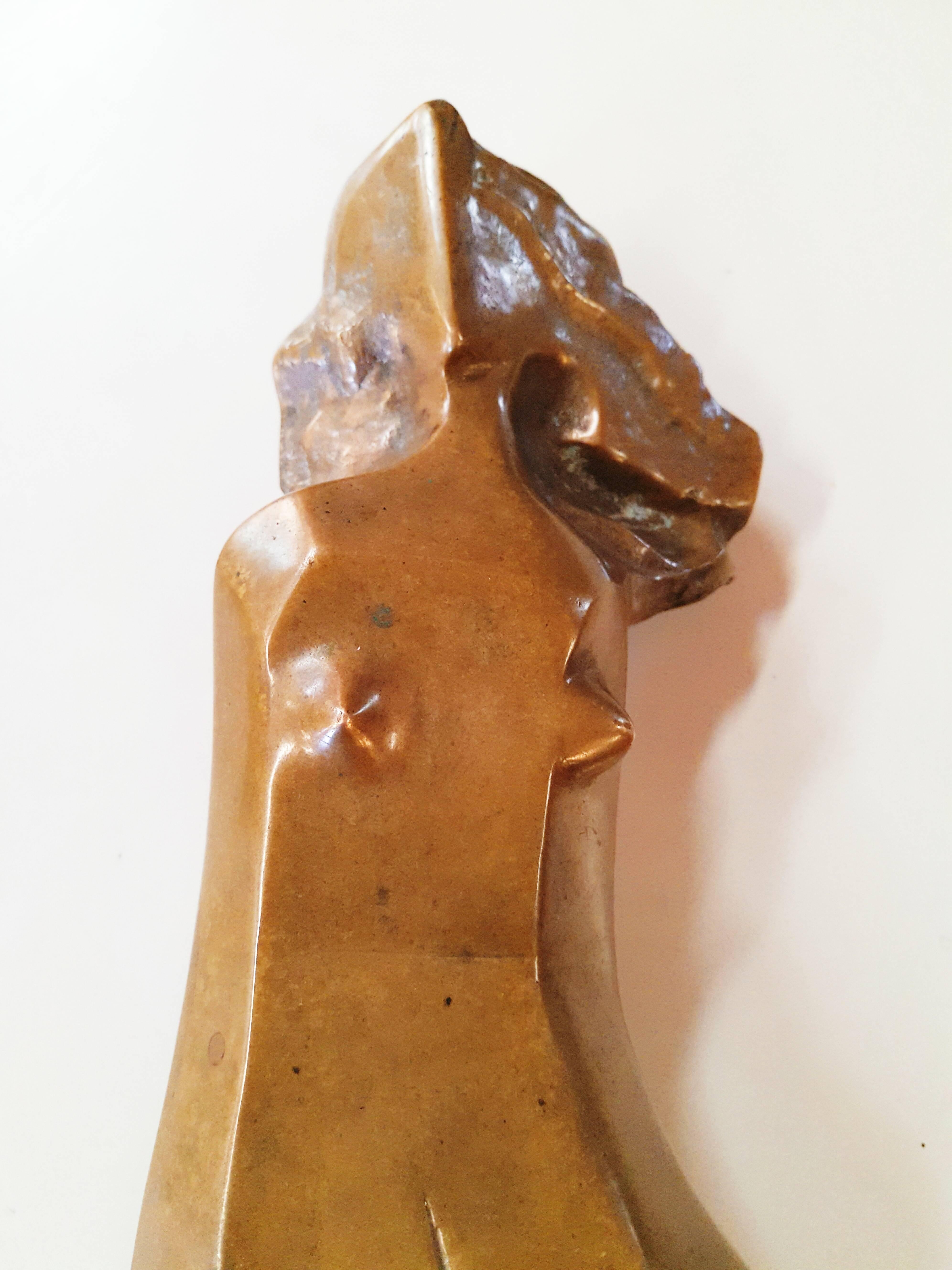 Beautiful and rare bronze sculpture of a nude woman, in solid bronze.
Possible work of Alexander Archipenko of the years 1930, 1940.