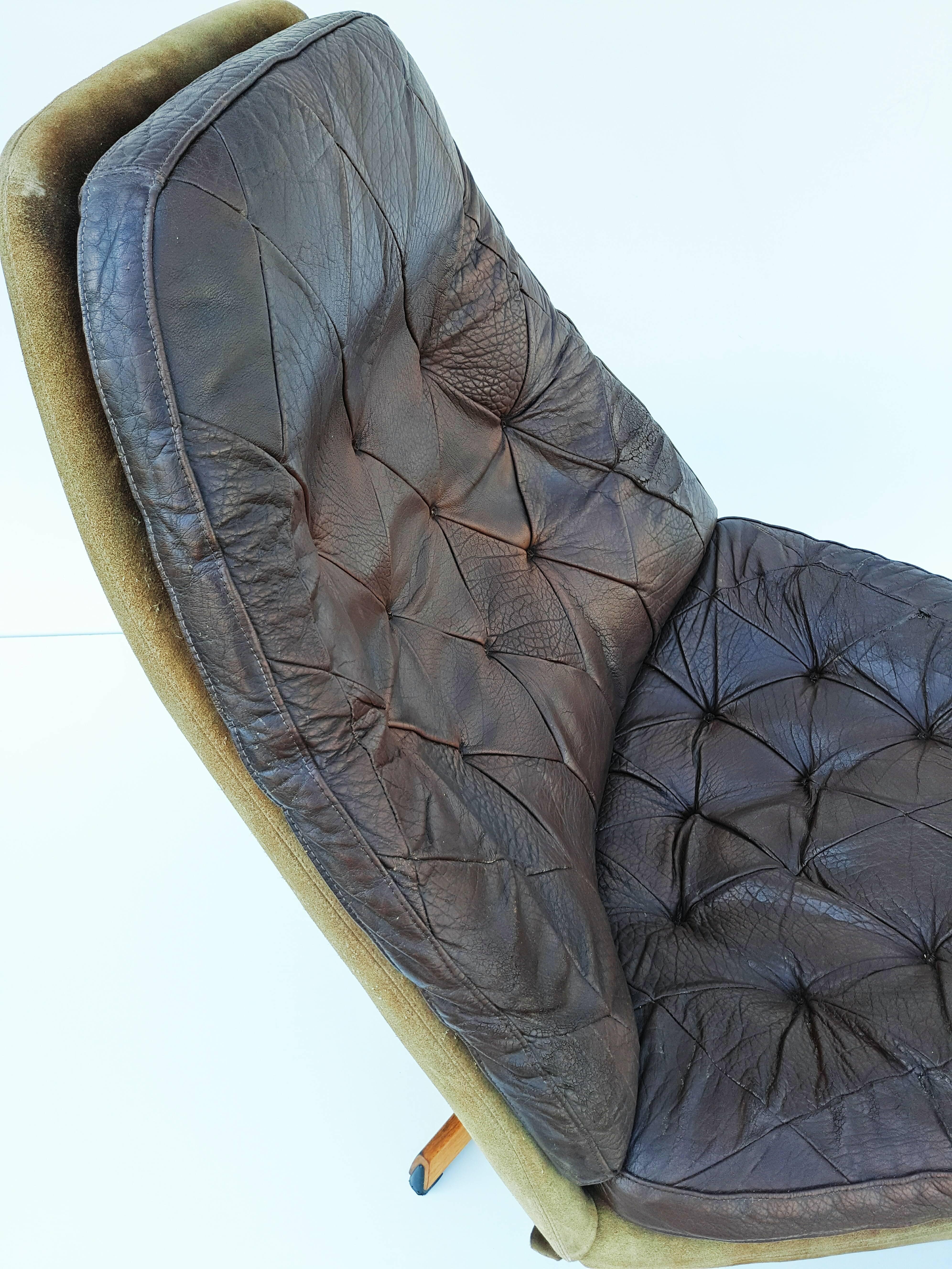 Danish Leather Swivel Lounge Chair MS68 with Ottoman by Madsen & Schübel, 1960s 5