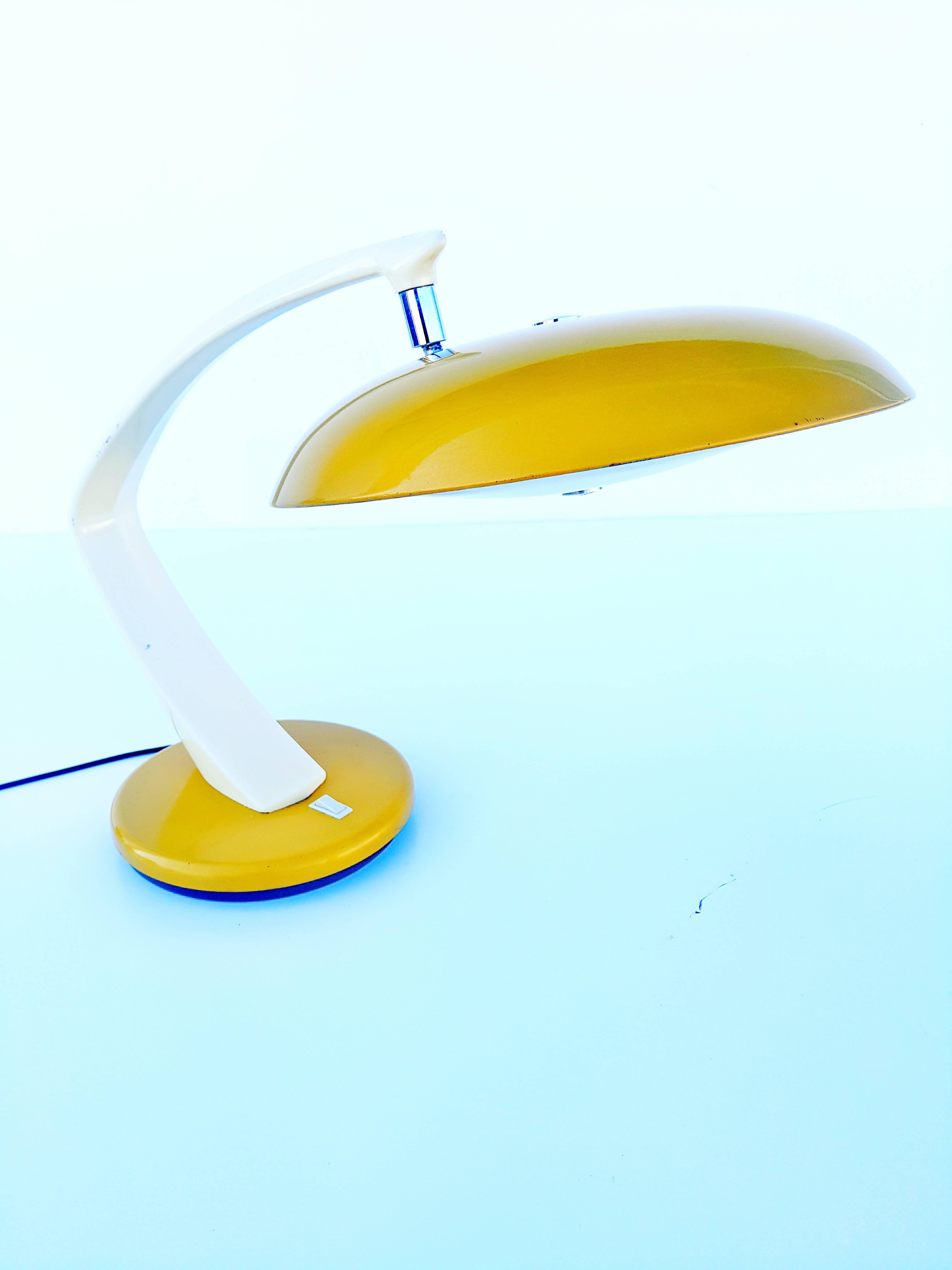 fase boomerang lamp