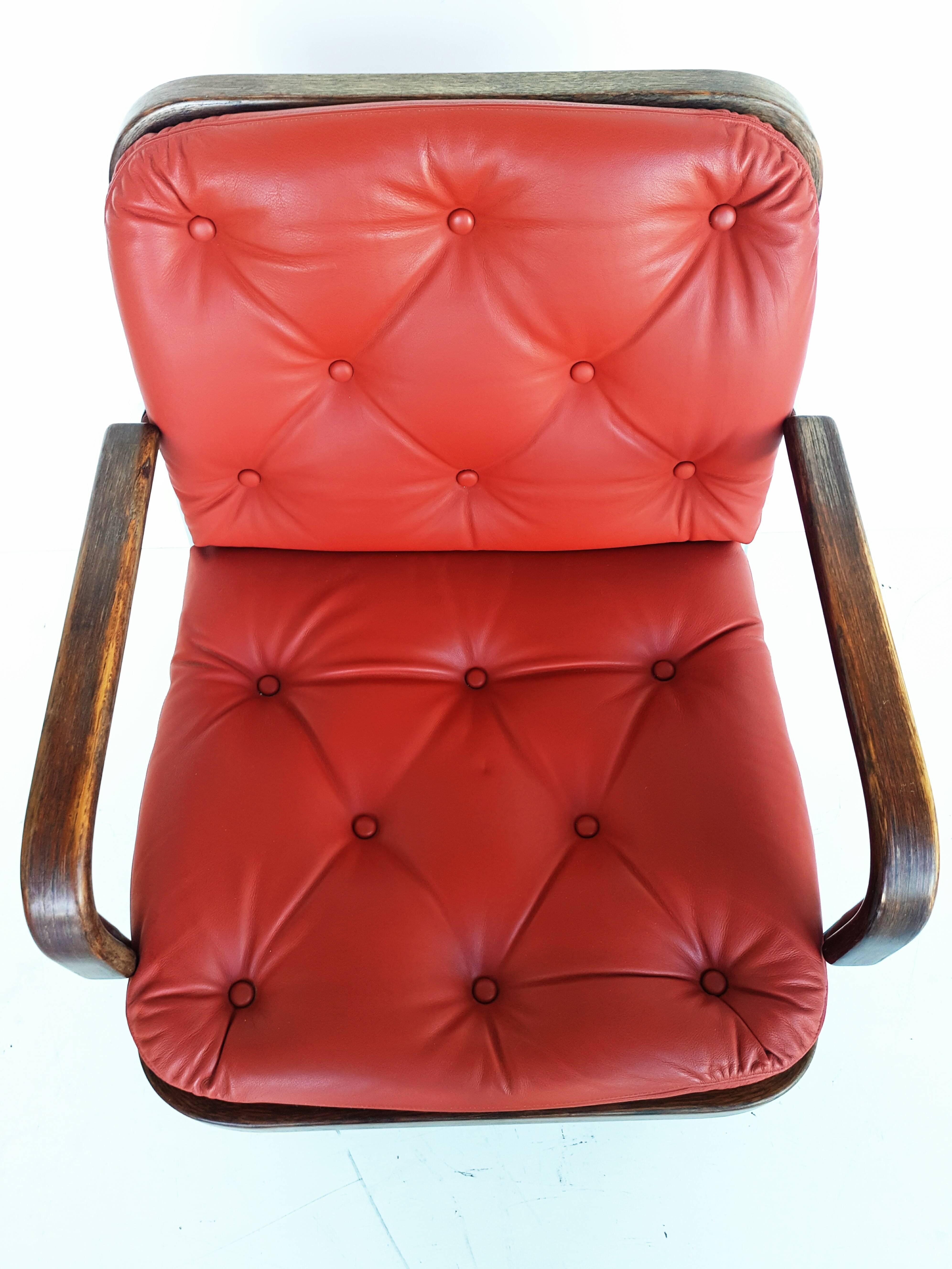 Rare Leather Swivel Armchair by Ag Barcelona, circa 1970 1