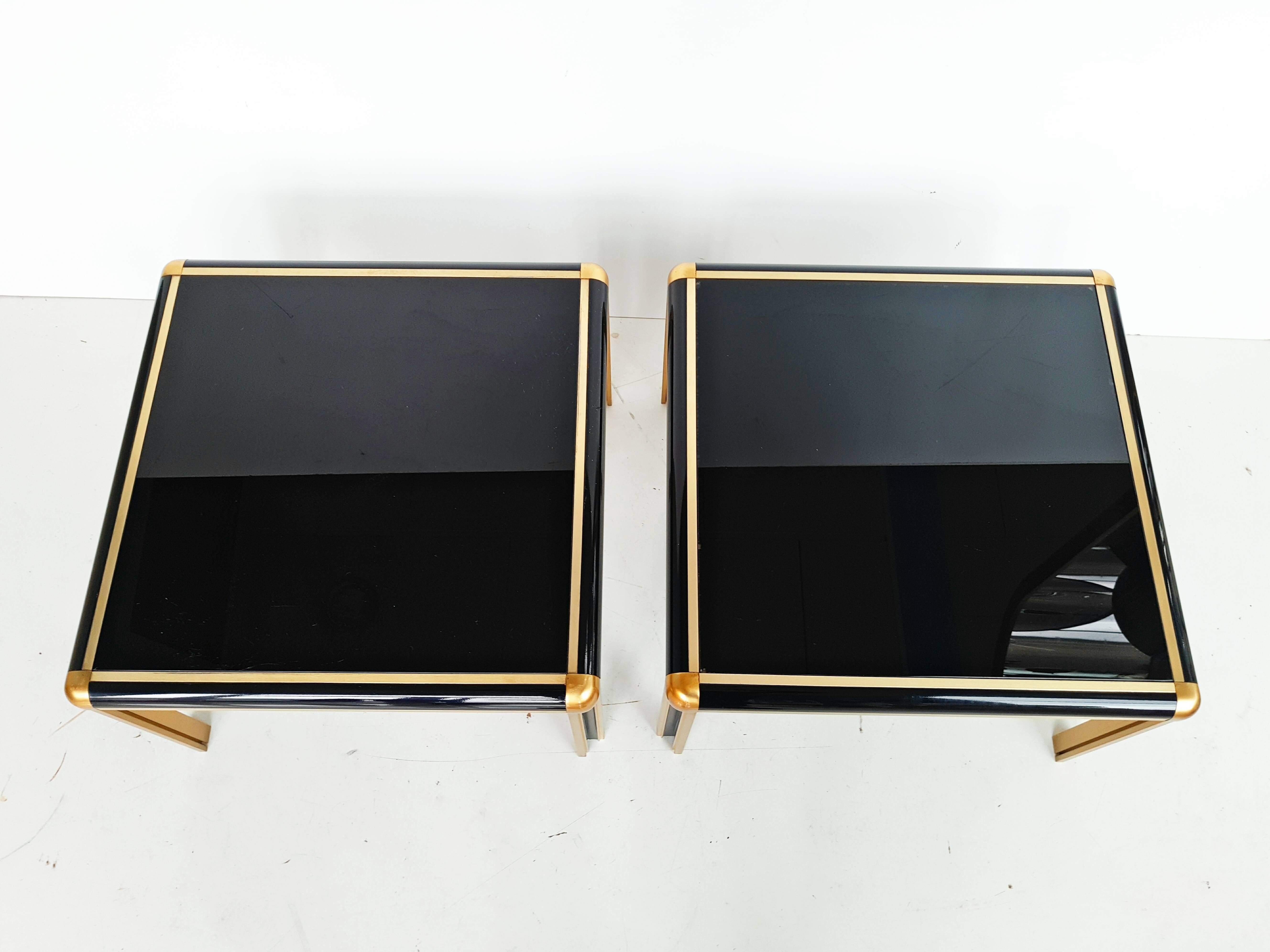 20th Century Pair of 1970s Brass and Glass End Tables