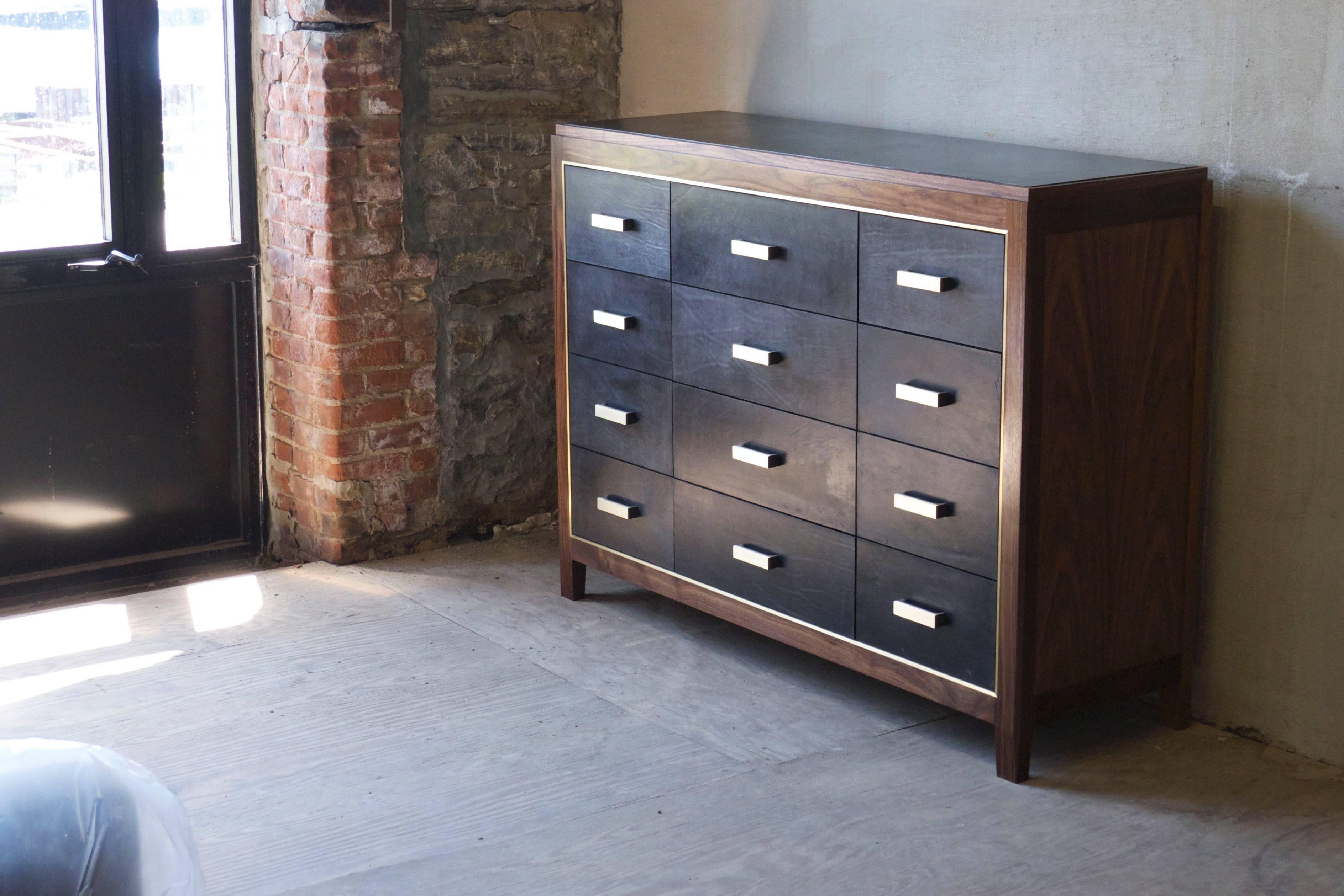 Brushed Mexican Mid-Century Modern Inspired Abuelo Bureau 12-Drawer in Walnut & Leather For Sale
