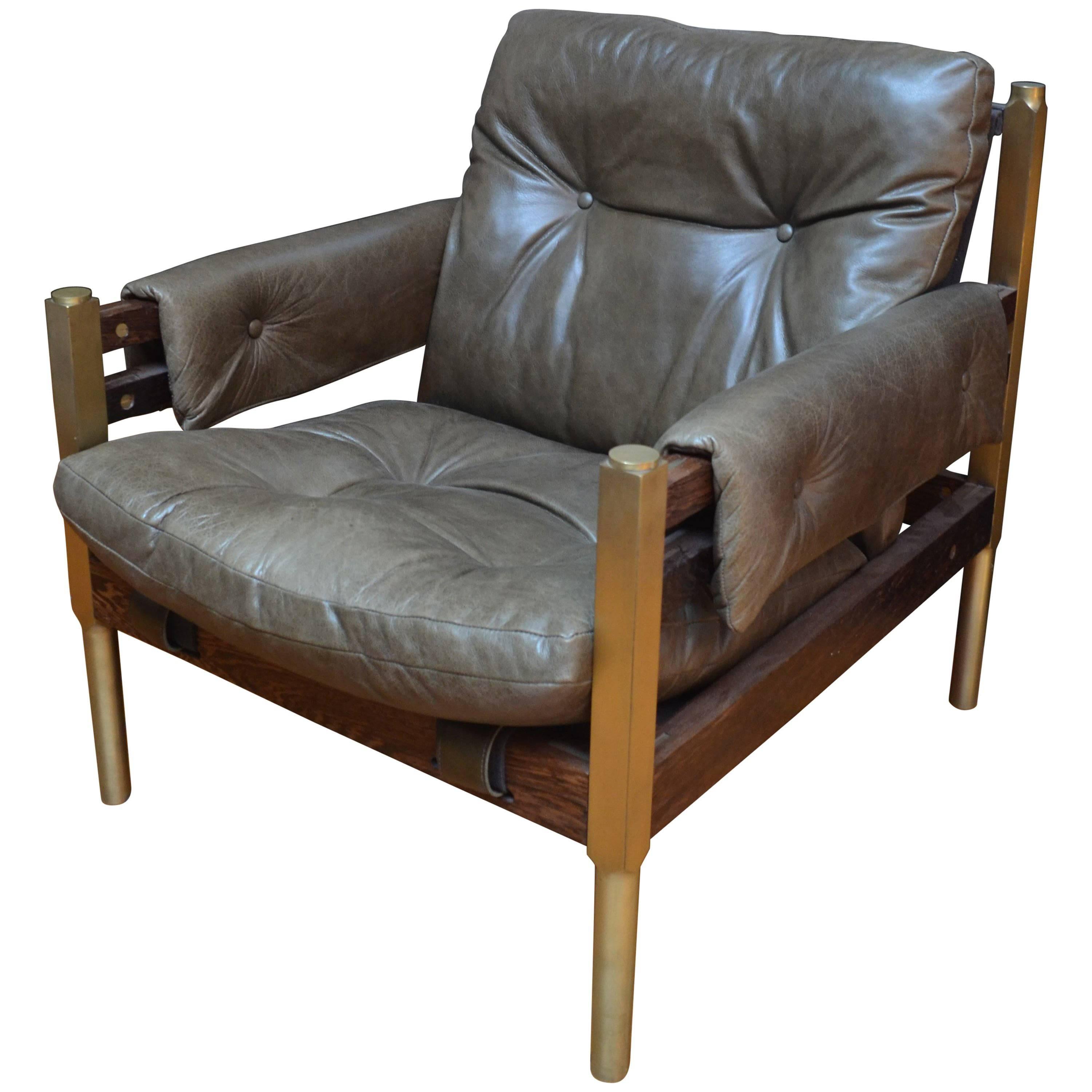 Brazilian Mid-Century Modern Inspired Campanha Club Chair in Leather For Sale