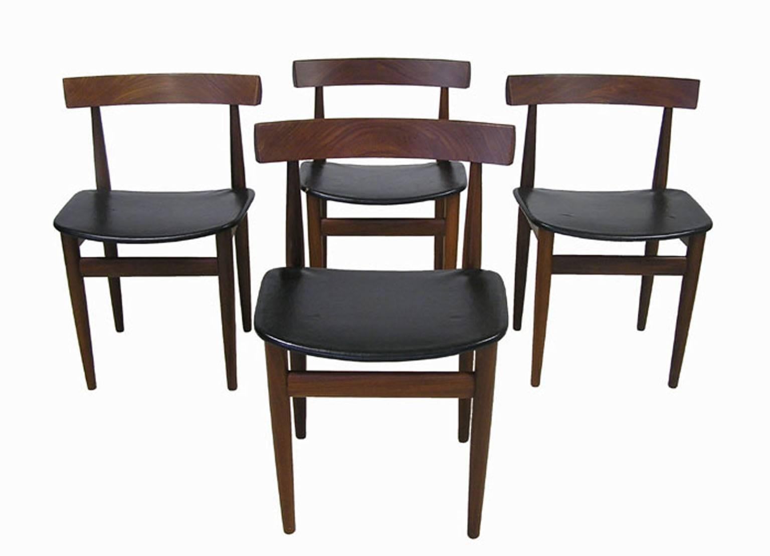 1960s Hans Olsen Teak Dining Table and Chairs, Denmark In Good Condition In Winnipeg, Manitoba