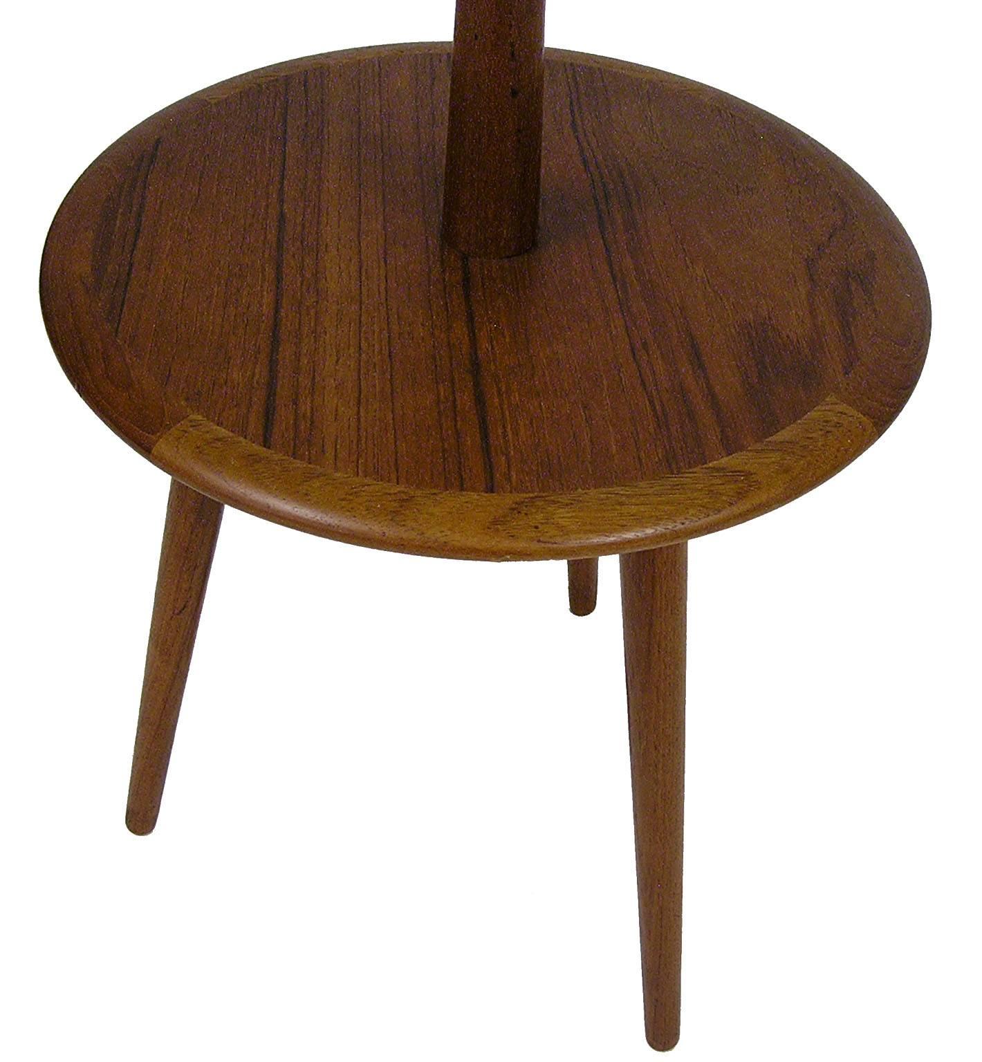 1960s Tripod-Leg Teak Table Floor Lamp In Excellent Condition In Winnipeg, Manitoba