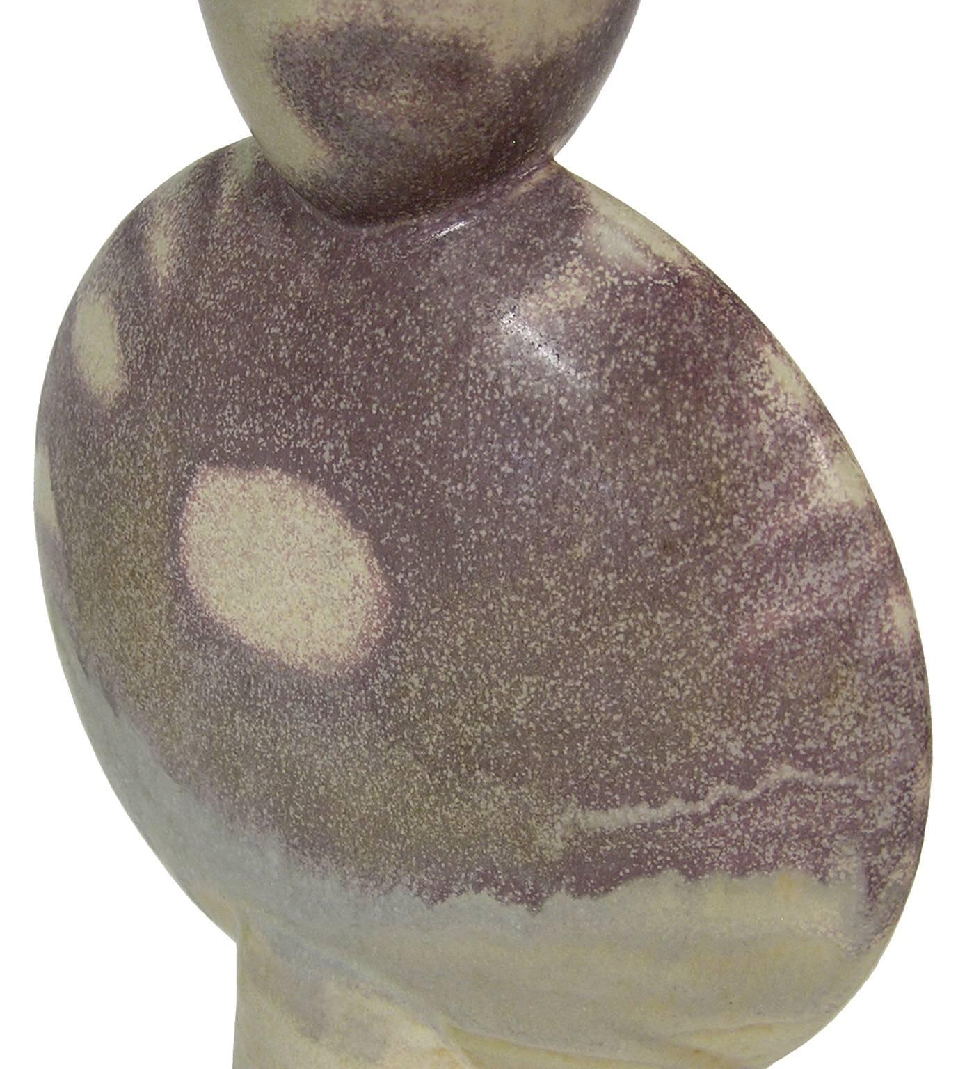 Unique Stoneware Pottery Disc Vase by Robin Hopper, Canada In Excellent Condition For Sale In Winnipeg, Manitoba