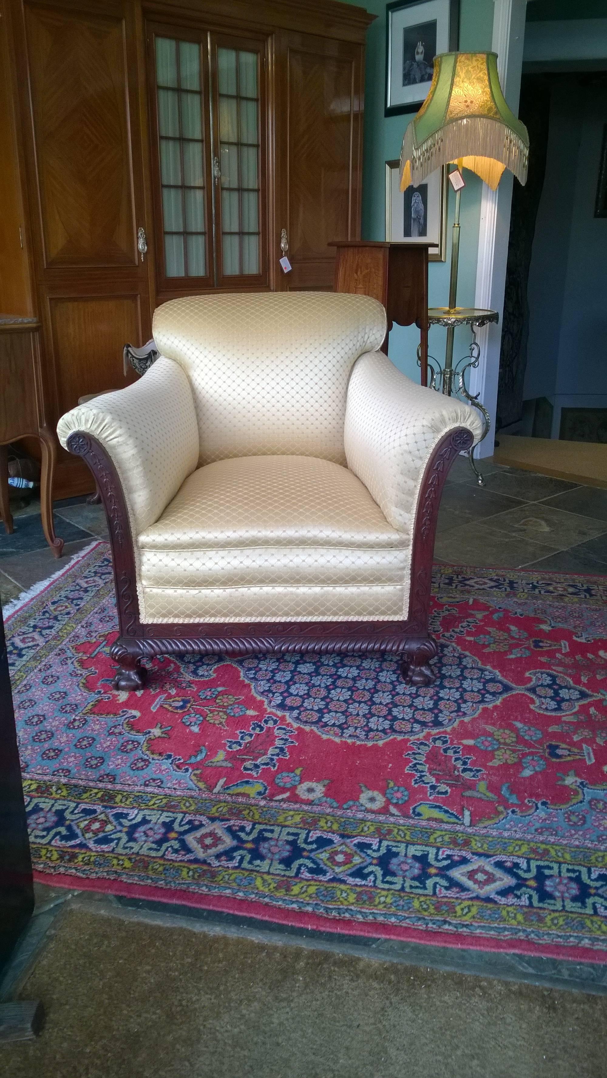 English Pair of Late 19th Century Mahogany Armchairs