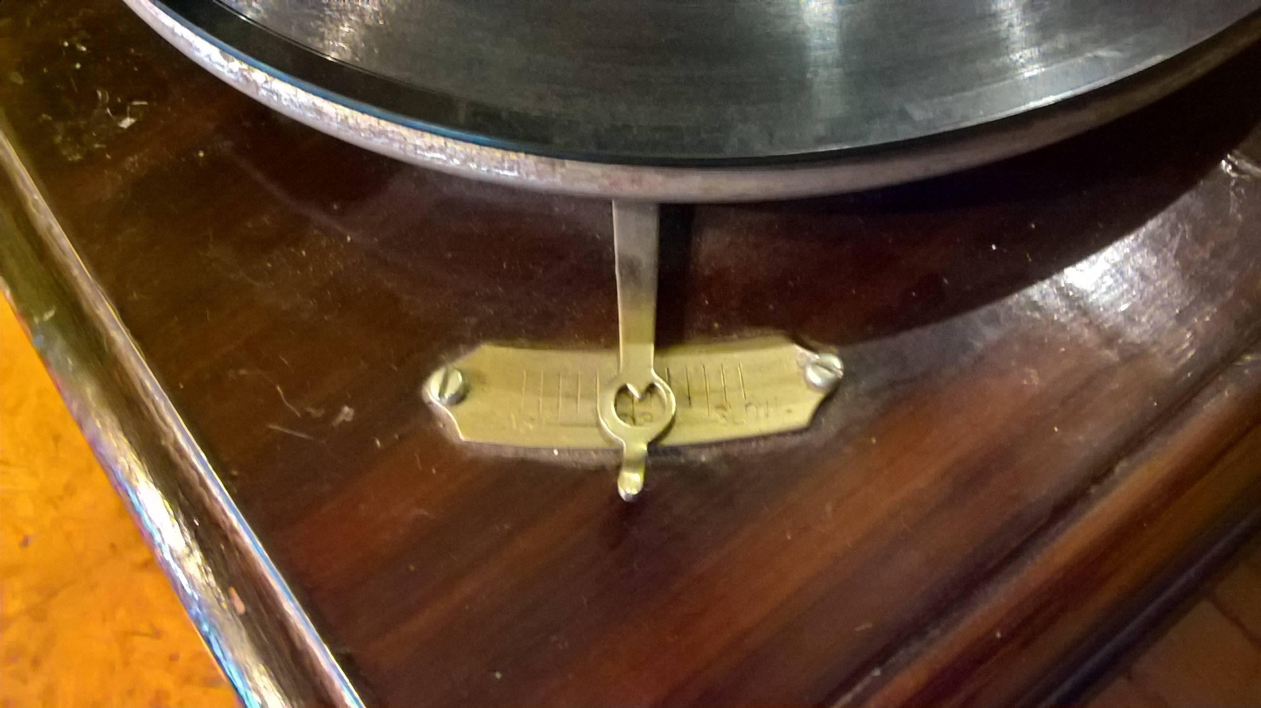 his master's voice wind up gramophone