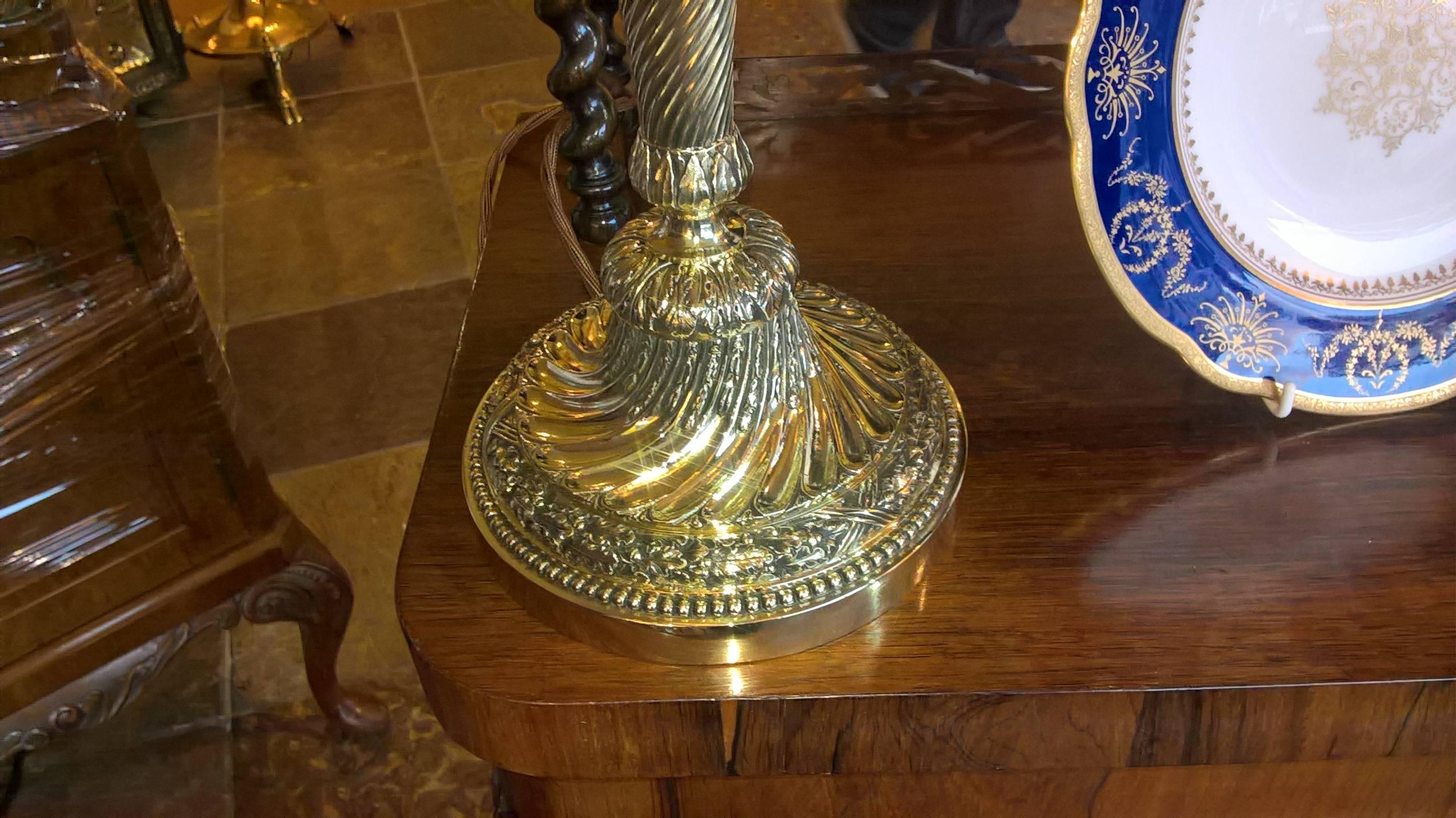 Adam Style Edwardian Brass Table Lamp