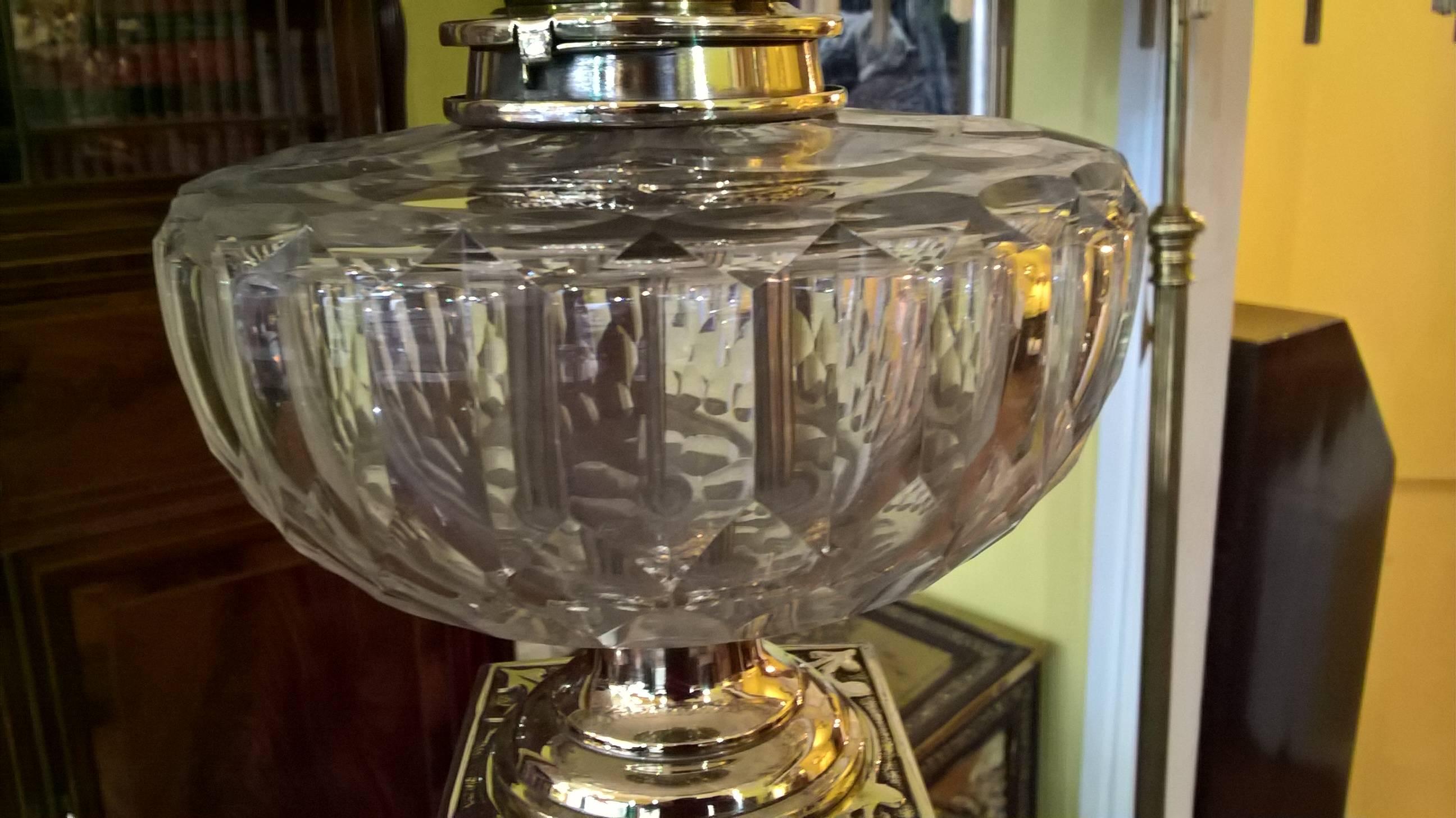 English Victorian Brass Column Oil Lamp