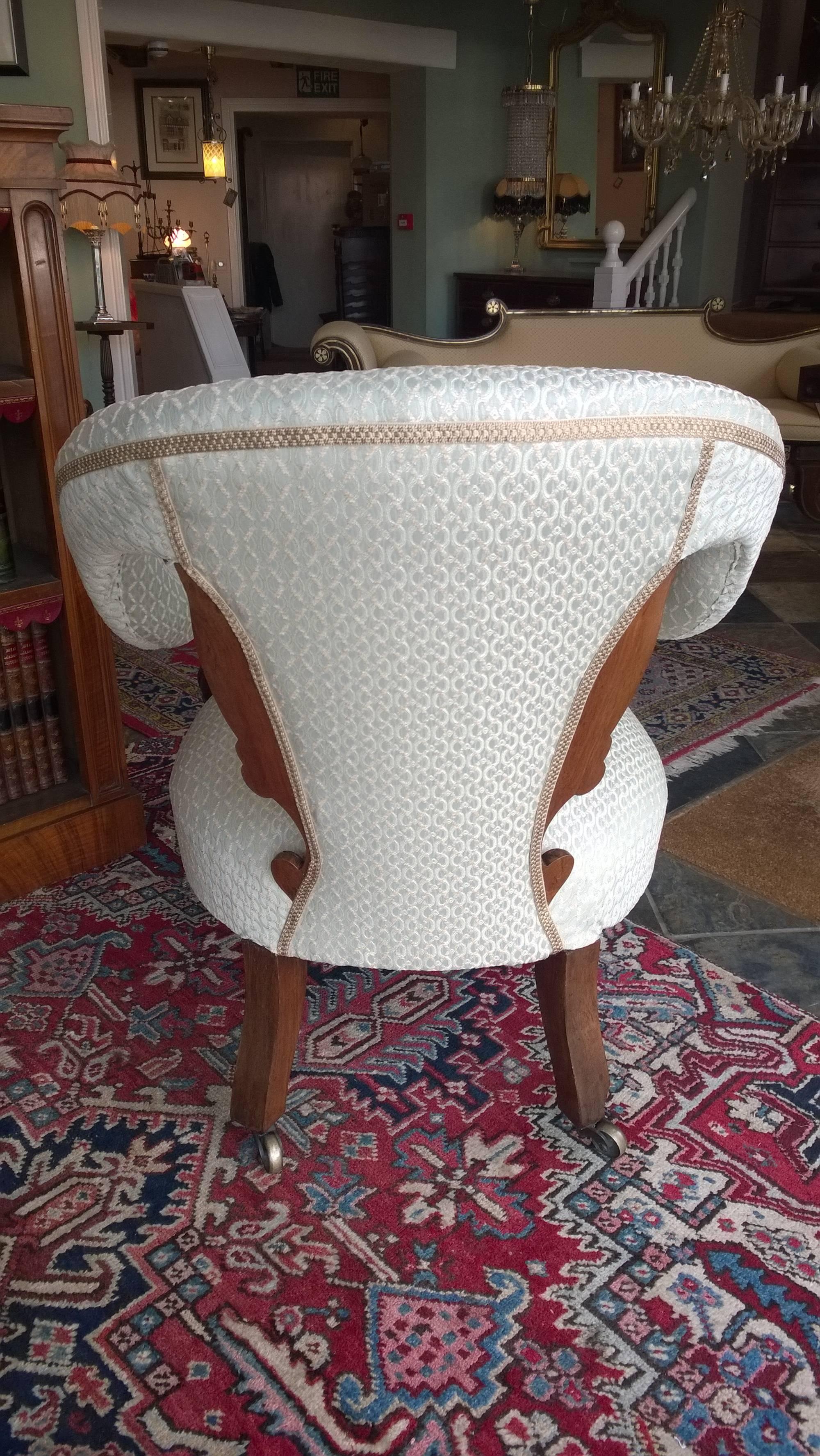 Great Britain (UK) Victorian Carved Rosewood Open Armchair