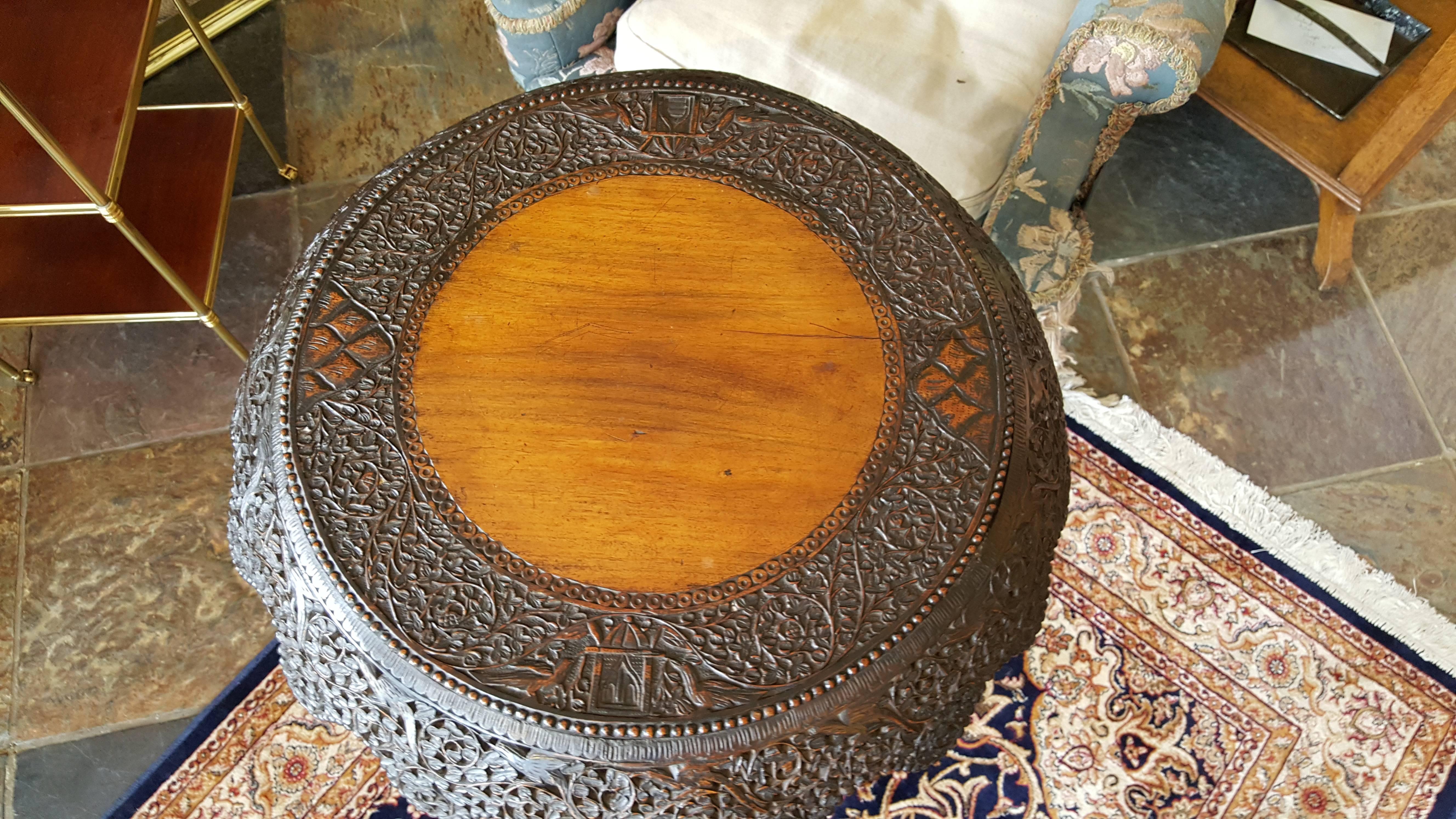 Late 19th Century Anglo-Indian Padouk Centre Table 5