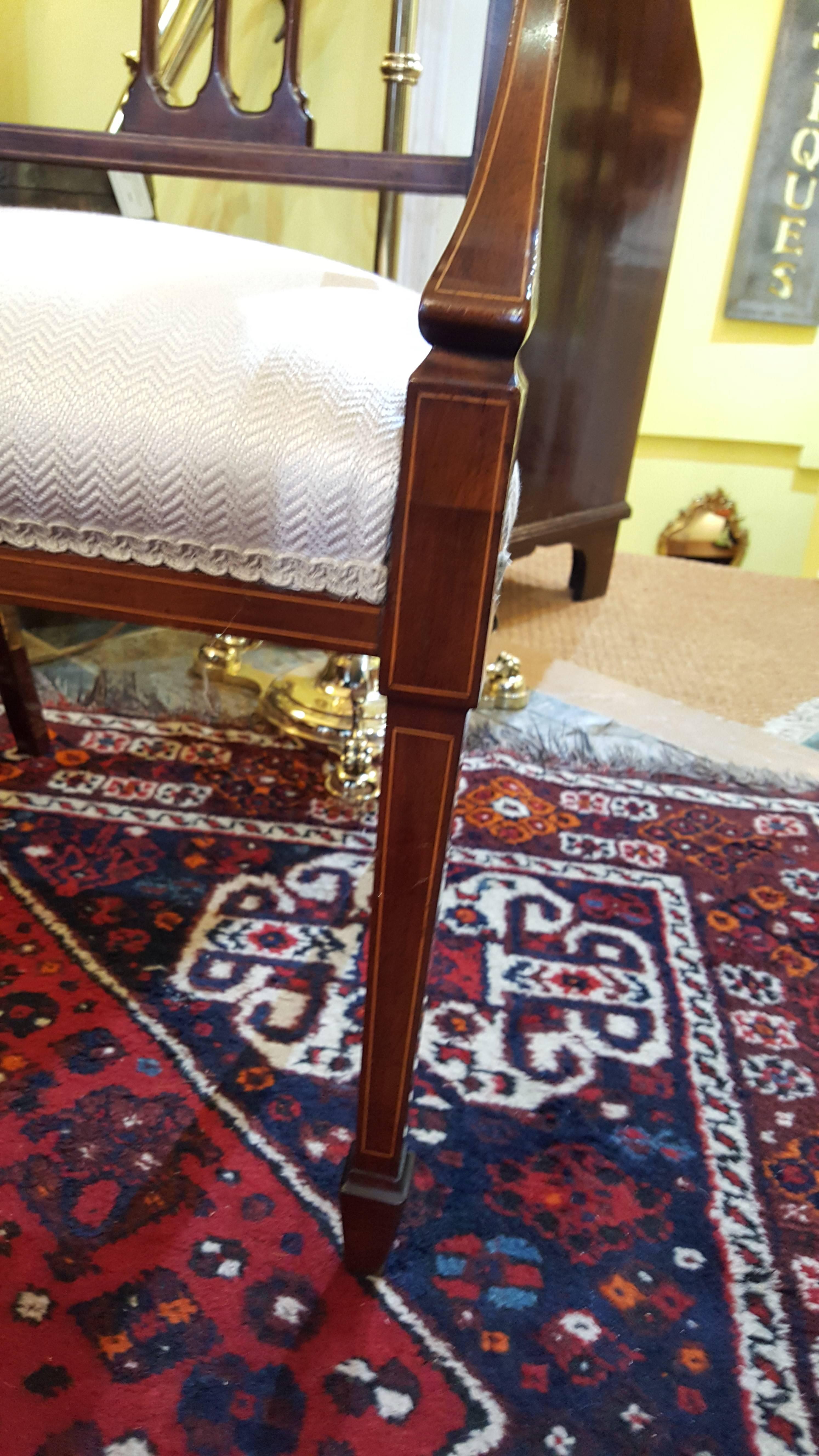 Pair of Edwardian Inlaid Mahogany Salon Chairs In Excellent Condition In Altrincham, Cheshire