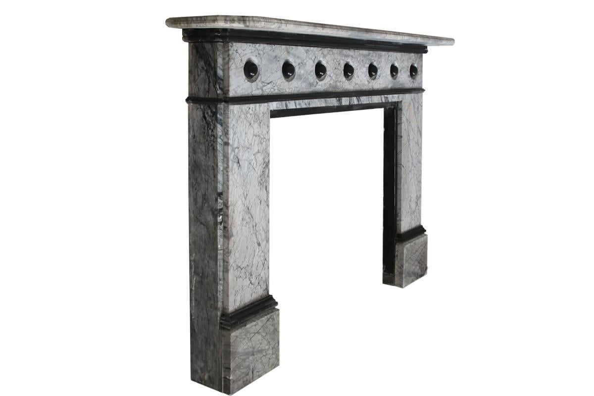 Large Late Victorian Striated Grey Marble Fire Surround In Excellent Condition In Manchester, GB