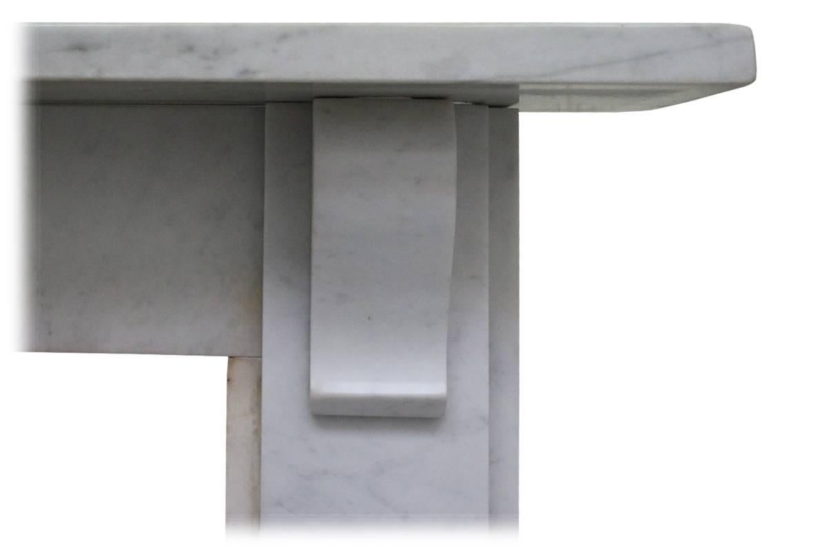 Mid-19th Century Corbelled Carrara Marble Fireplace Surround In Good Condition In Manchester, GB