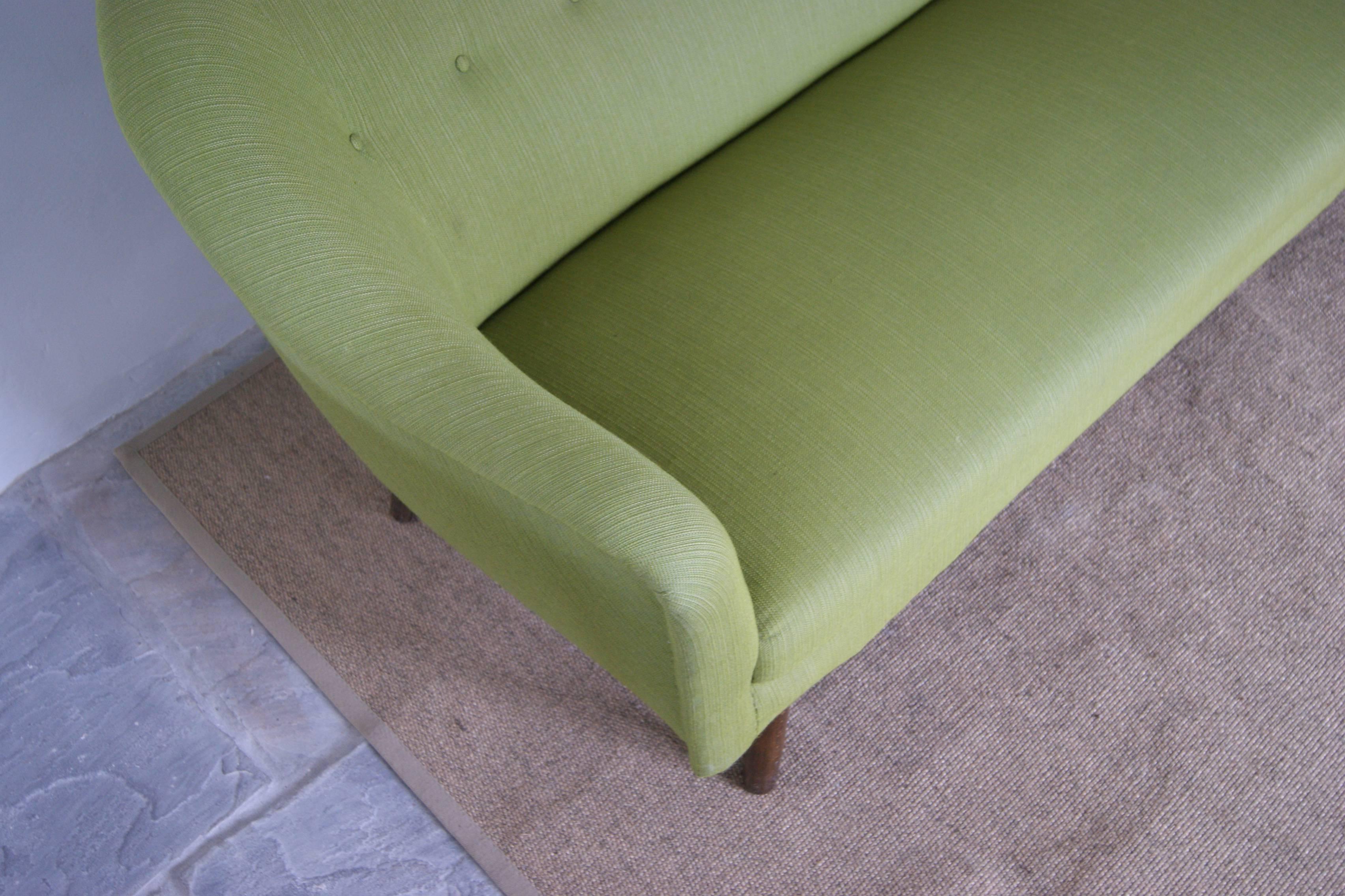 Danish Mid-Century Three-Seat Sofa In Good Condition In London, GB