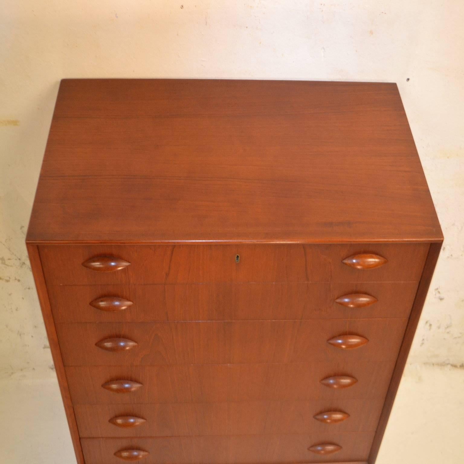 Mid-Century Modern Danish Teak Chest of Drawers by Kai Kristiansen