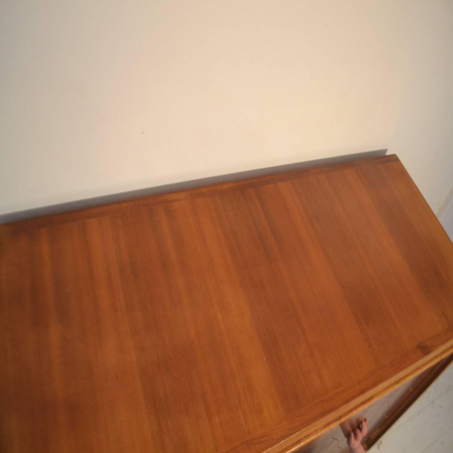 Rosewood & Mahogany Helix Sideboard by Booth & Ledeboer for Gordon Russell In Good Condition In Harrogate, North Yorkshire
