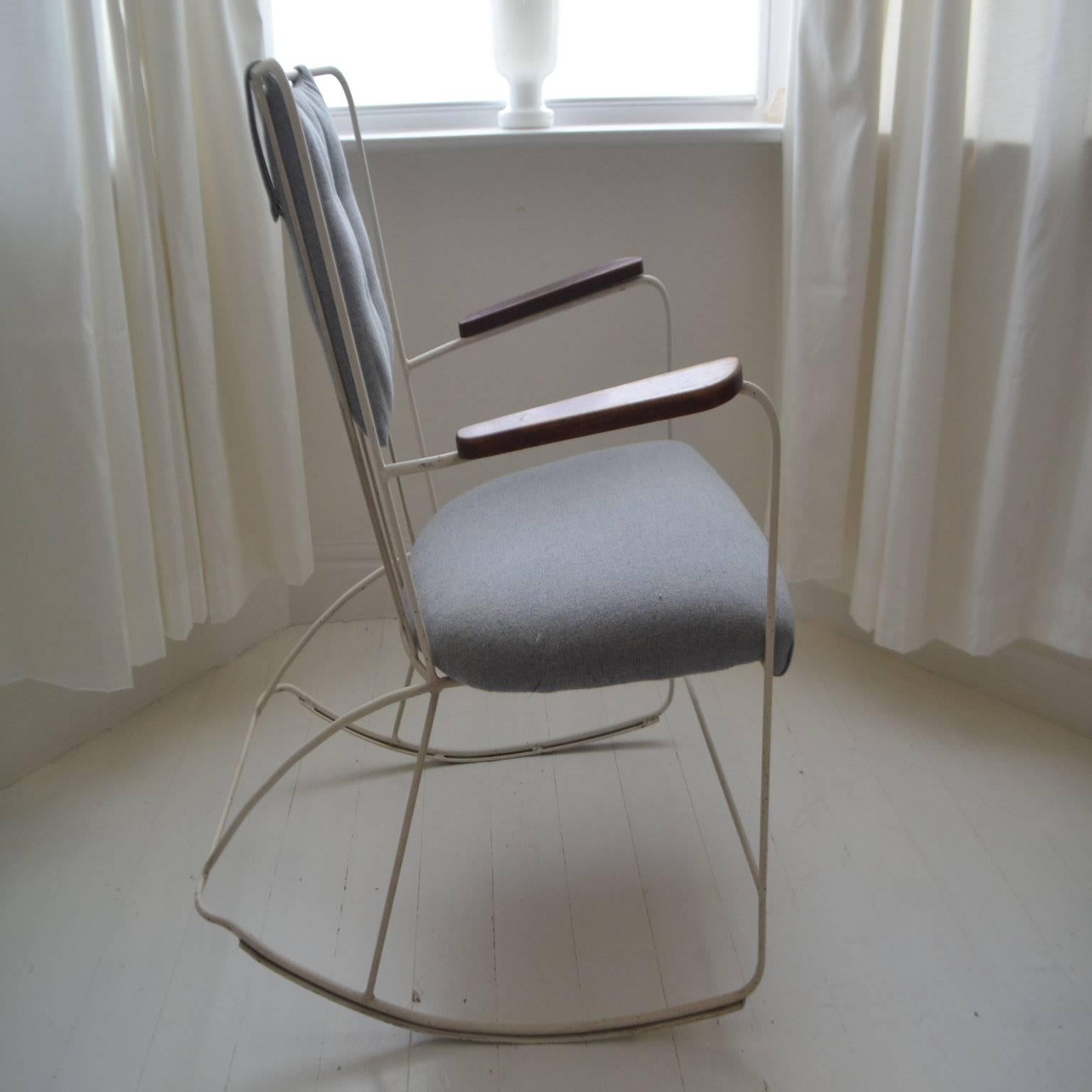 Mid-Century Modern Rocking Chair 'Antelope Rocker' by Ernest Race for Race Furniture For Sale